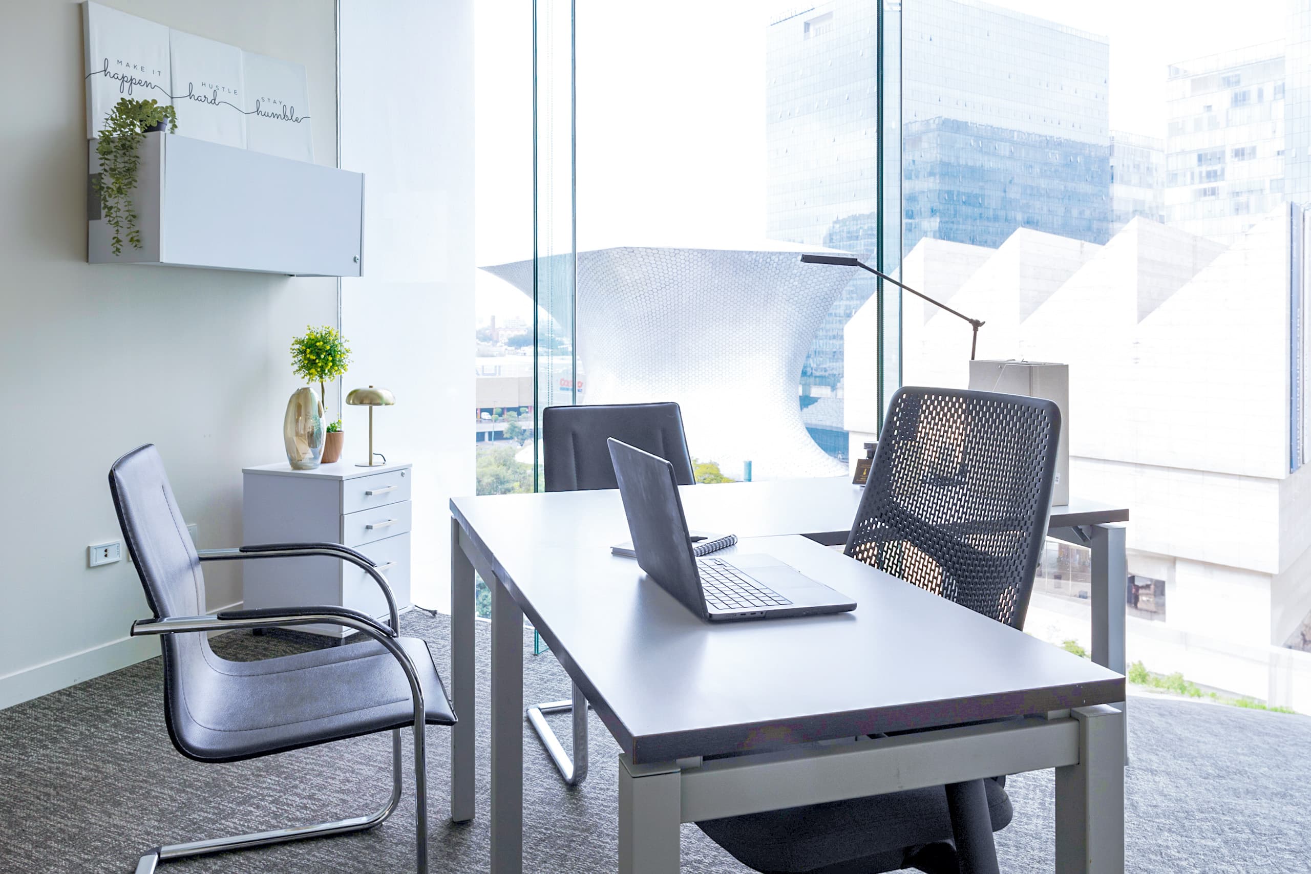 Offices that adapt to the needs of your company.