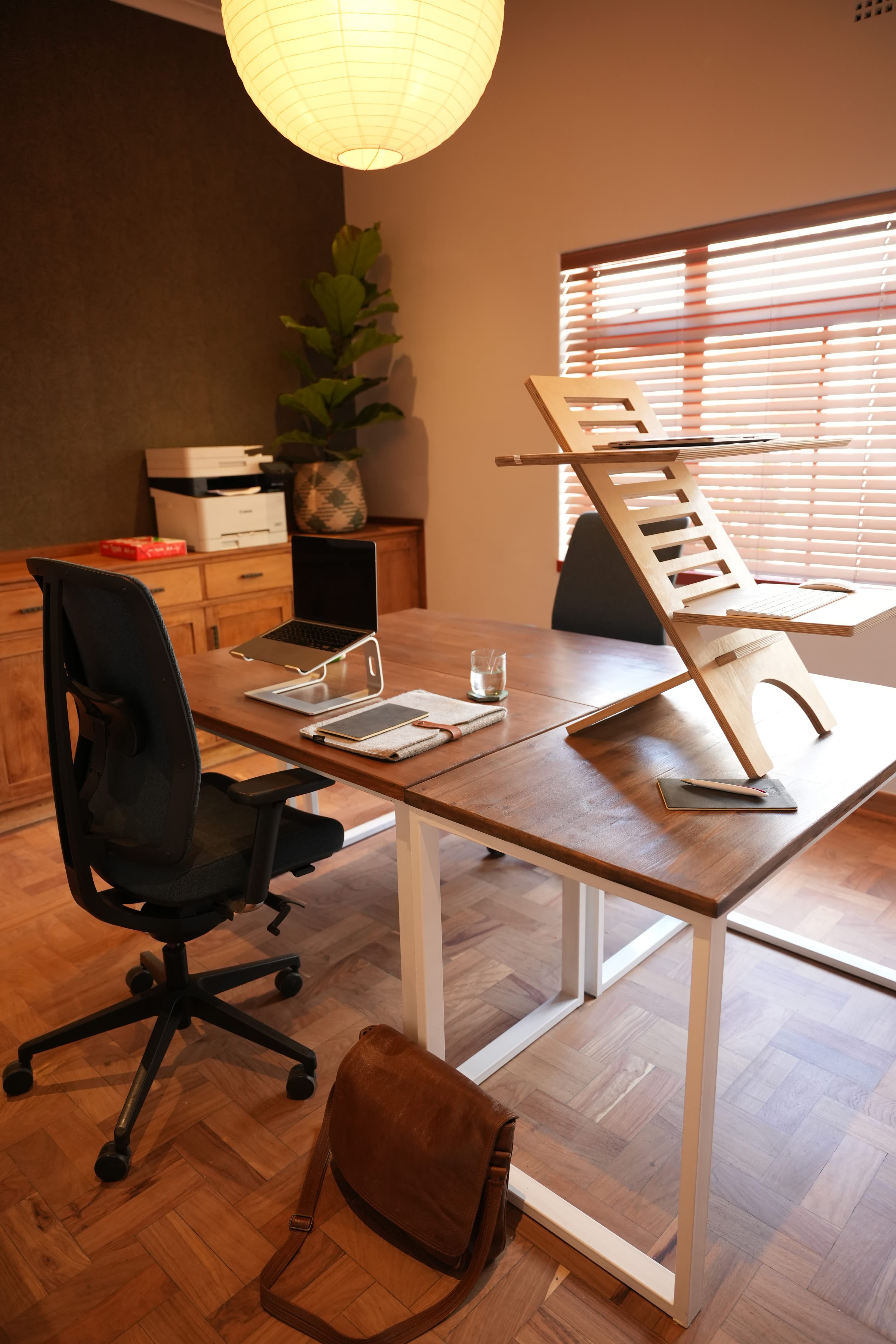 Light-filled private office with ample workspace and natural light. Light-filled private office with ample workspace and natural light.