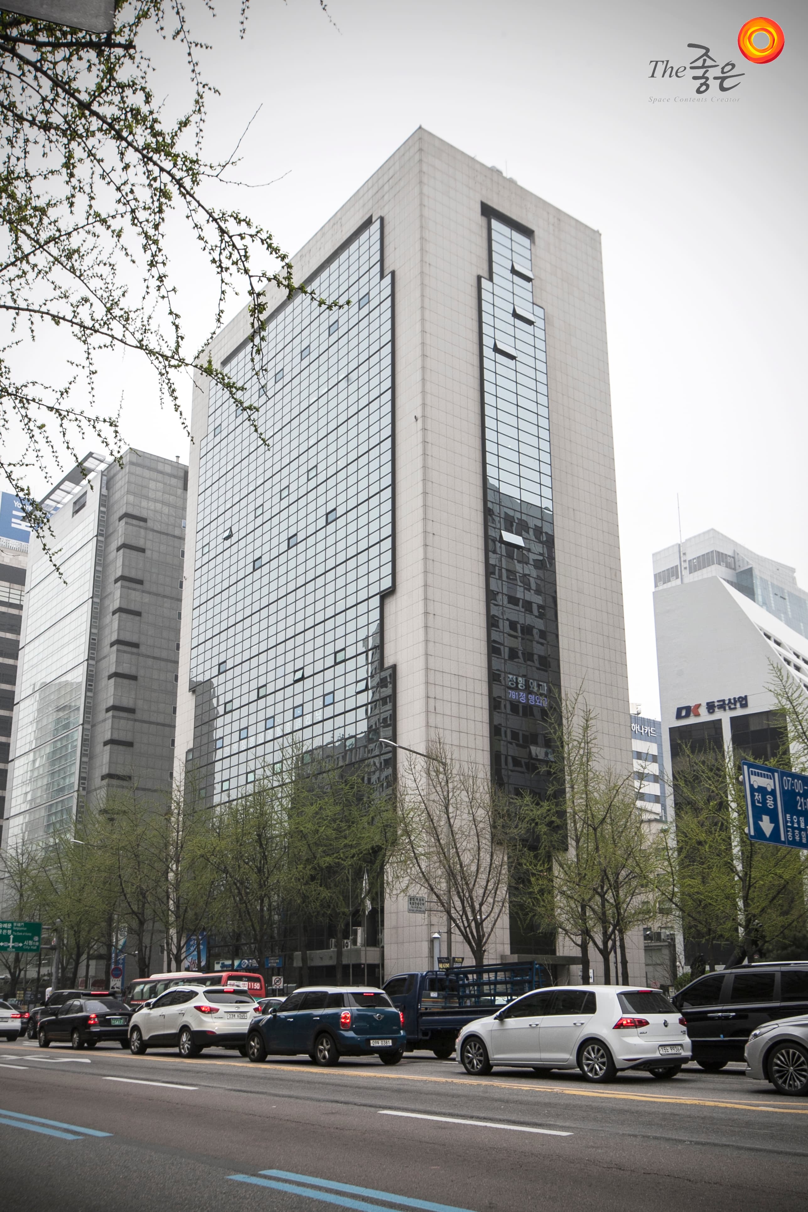 Exterior bldg Exterior bldg