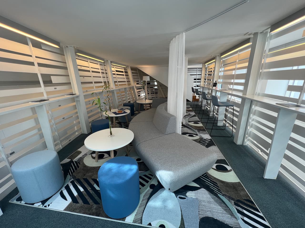 lounge area