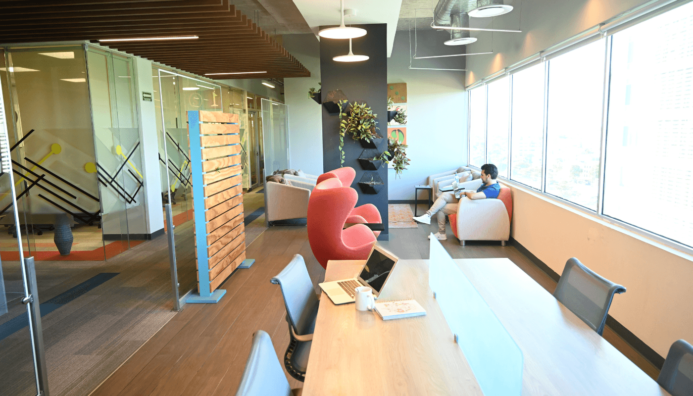 Nuestros Coworking Spaces están diseñados para potencias tu productividad y crear un ambiente ideal para tu crecimiento. Nuestros Coworking Spaces están diseñados para potencias tu productividad y crear un ambiente ideal para tu crecimiento.