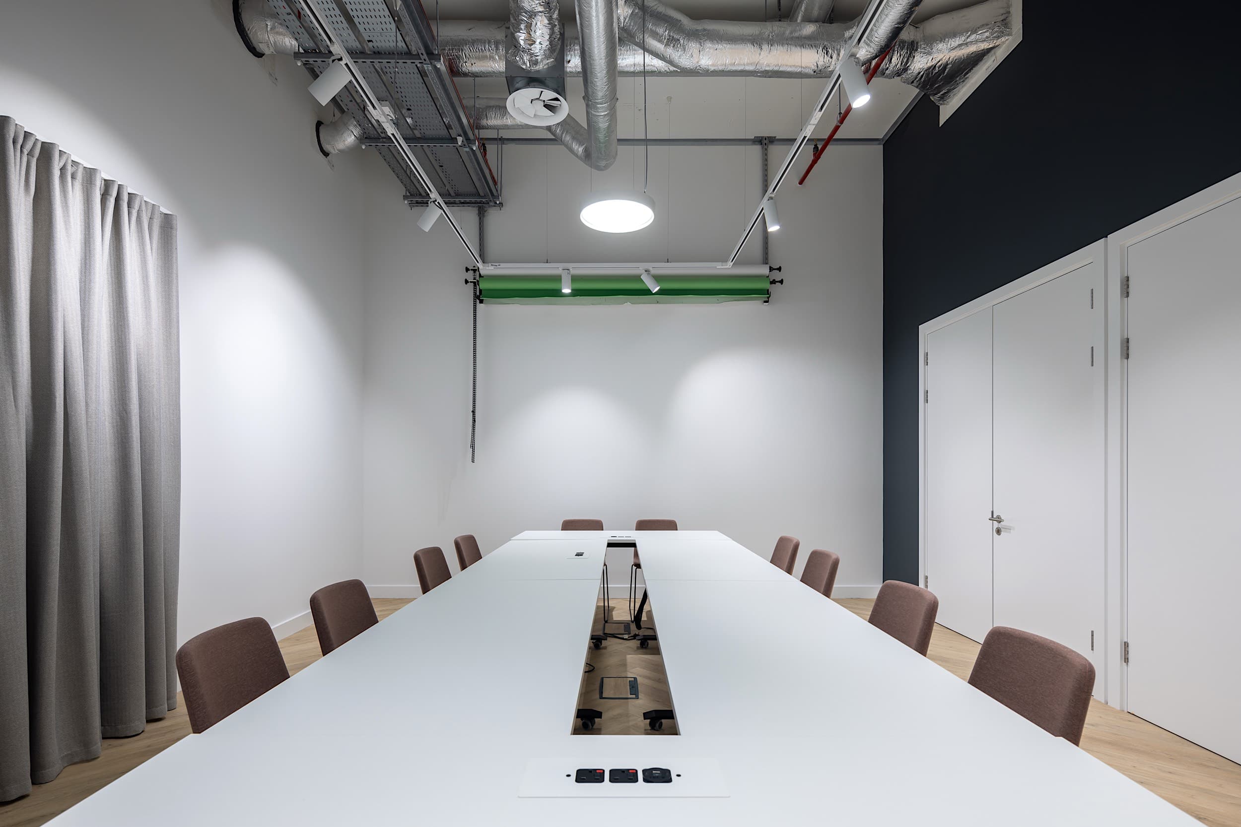 Meeting room Meeting room