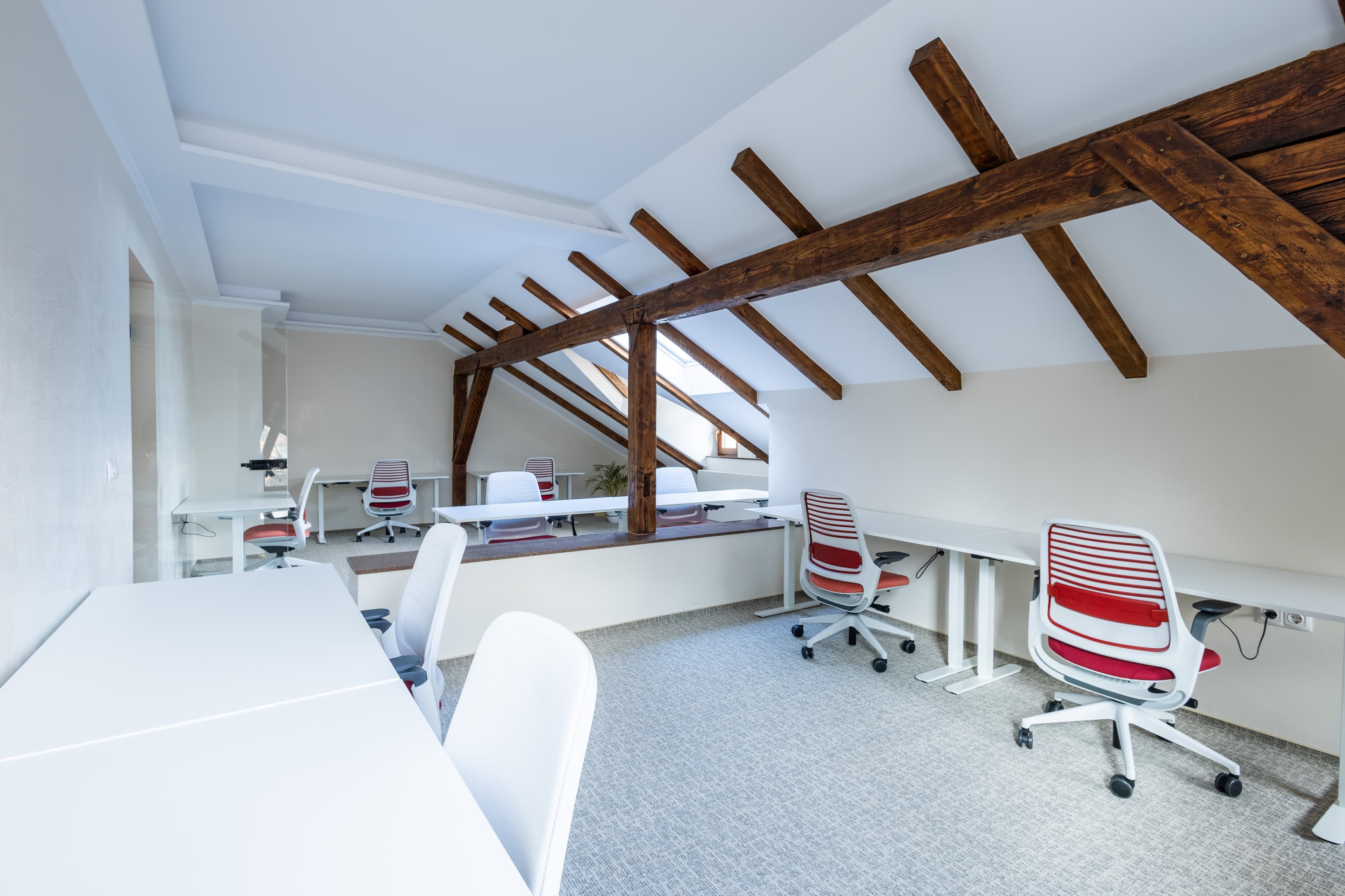 Private office for 9 people