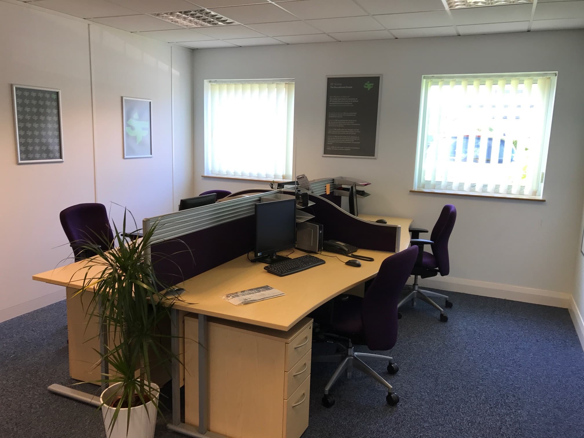 4 Person Office