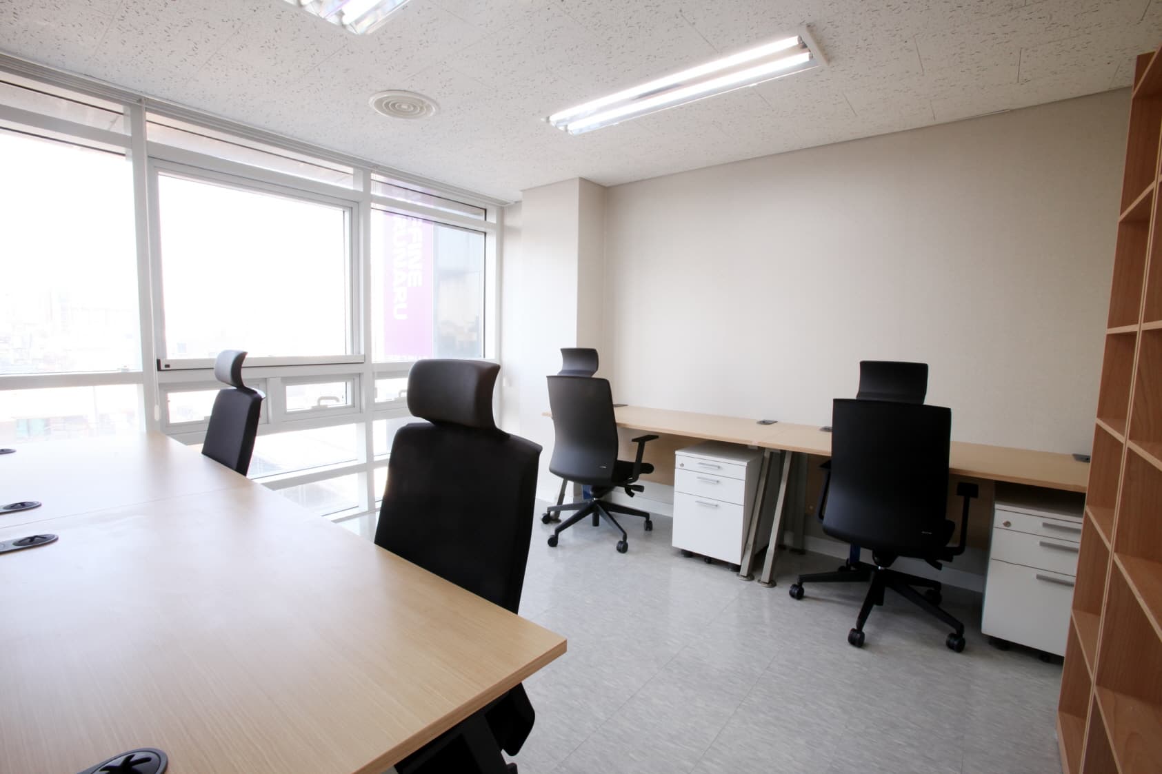 Private office 4 desks