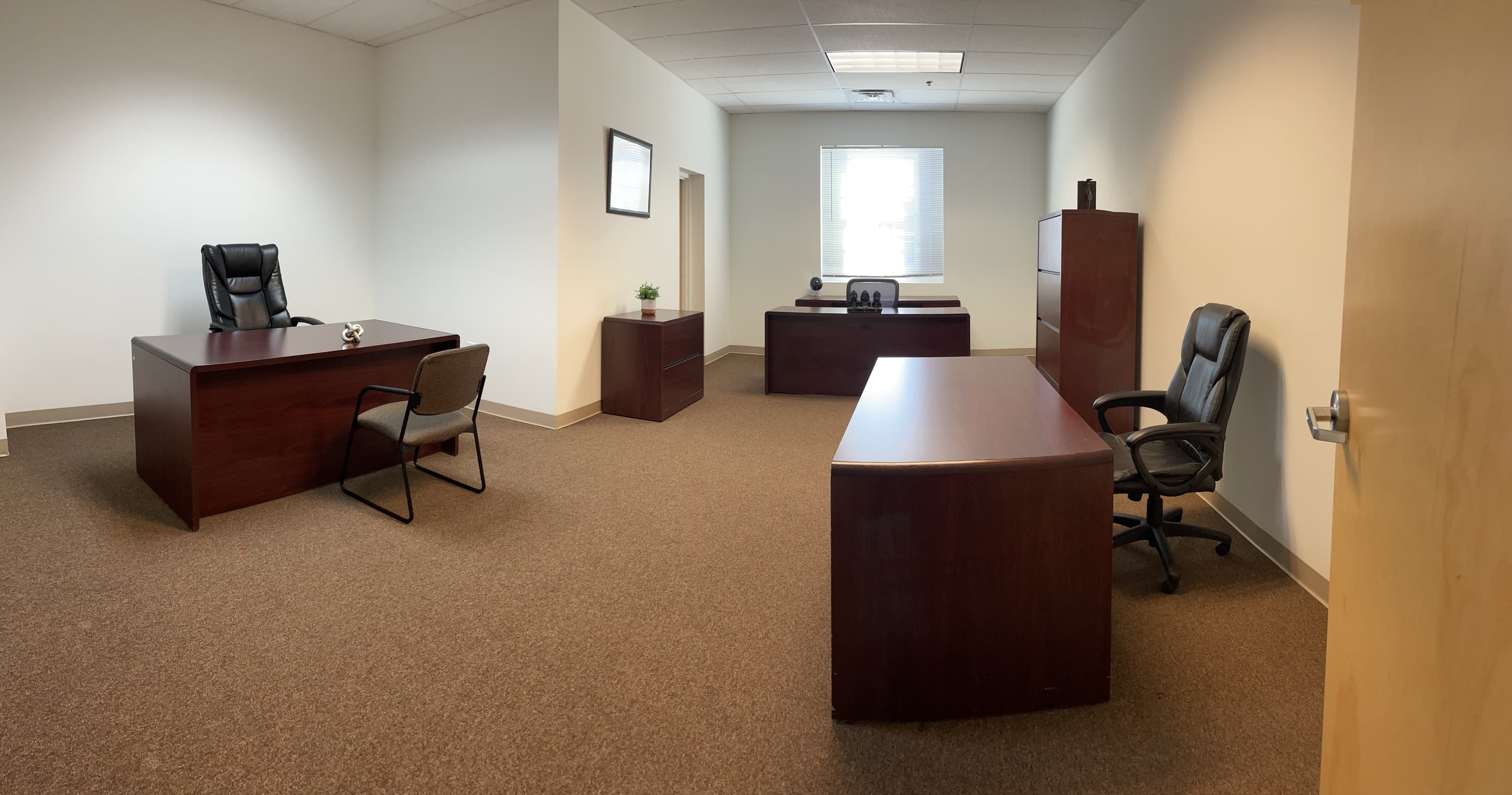Large, fully furnished office with jack and jill private bathroom. Large, fully furnished office with jack and jill private bathroom.
