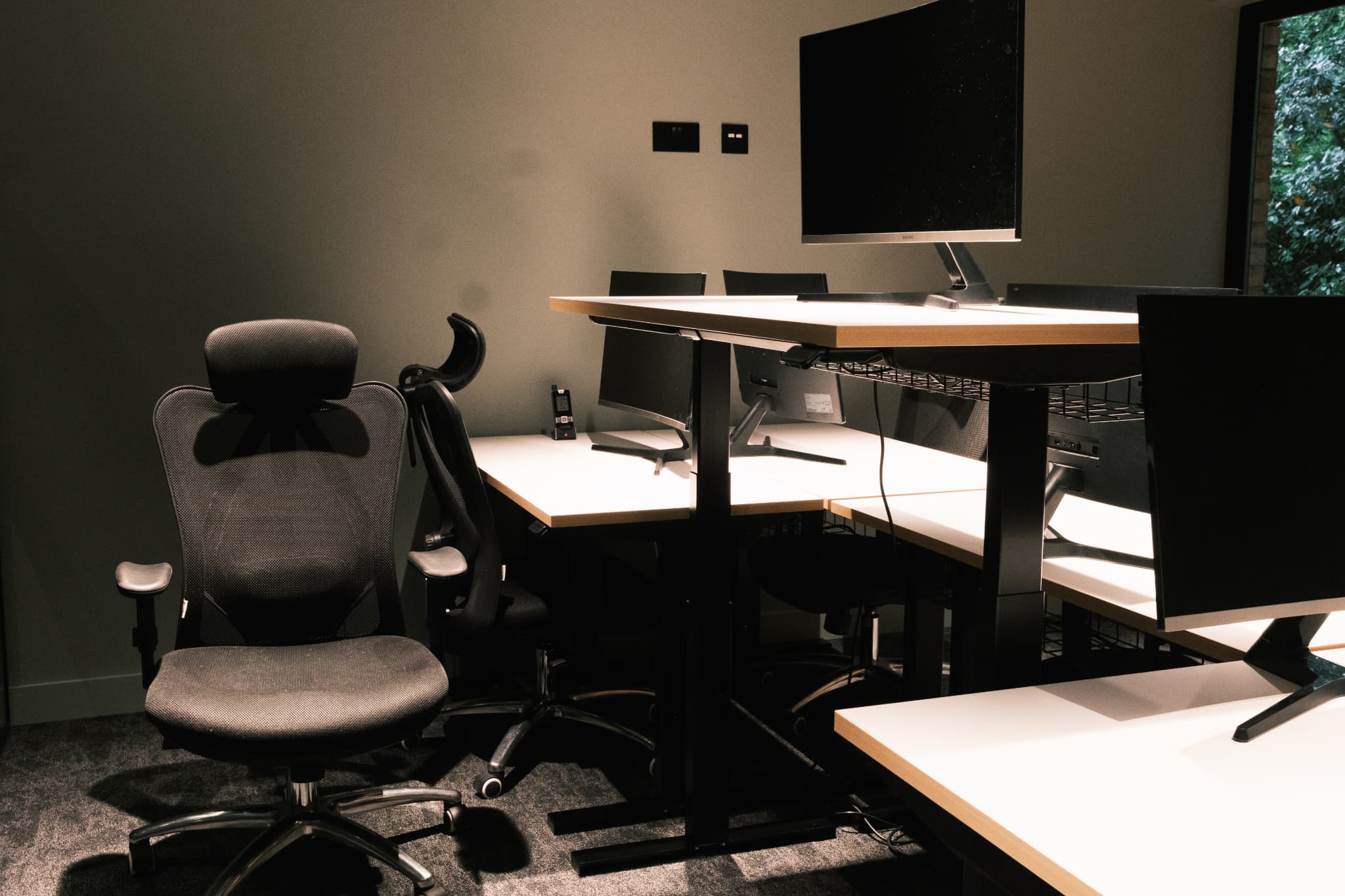 Stand up/Sit down desks