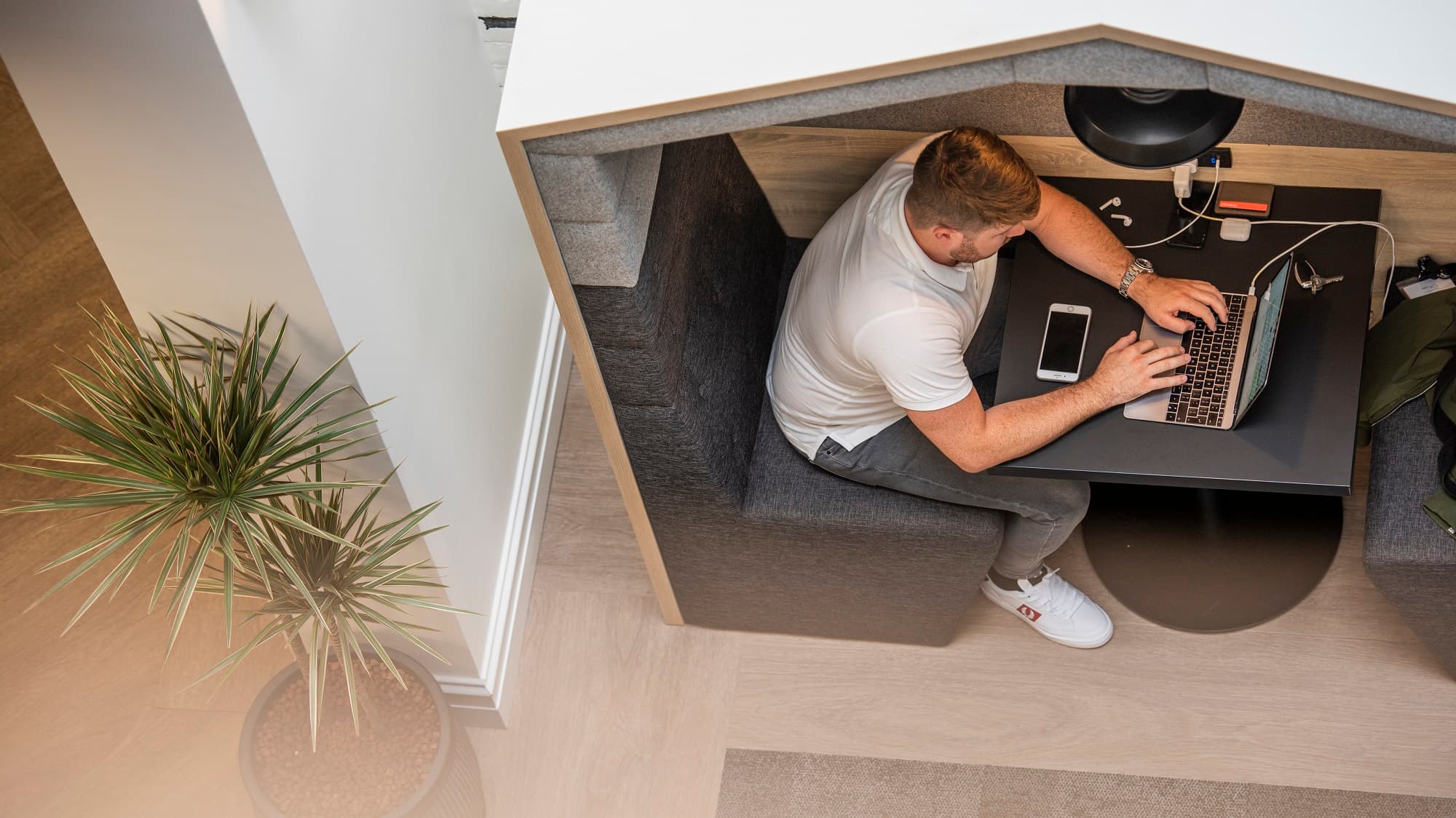 Breakout Space Breakout Space
