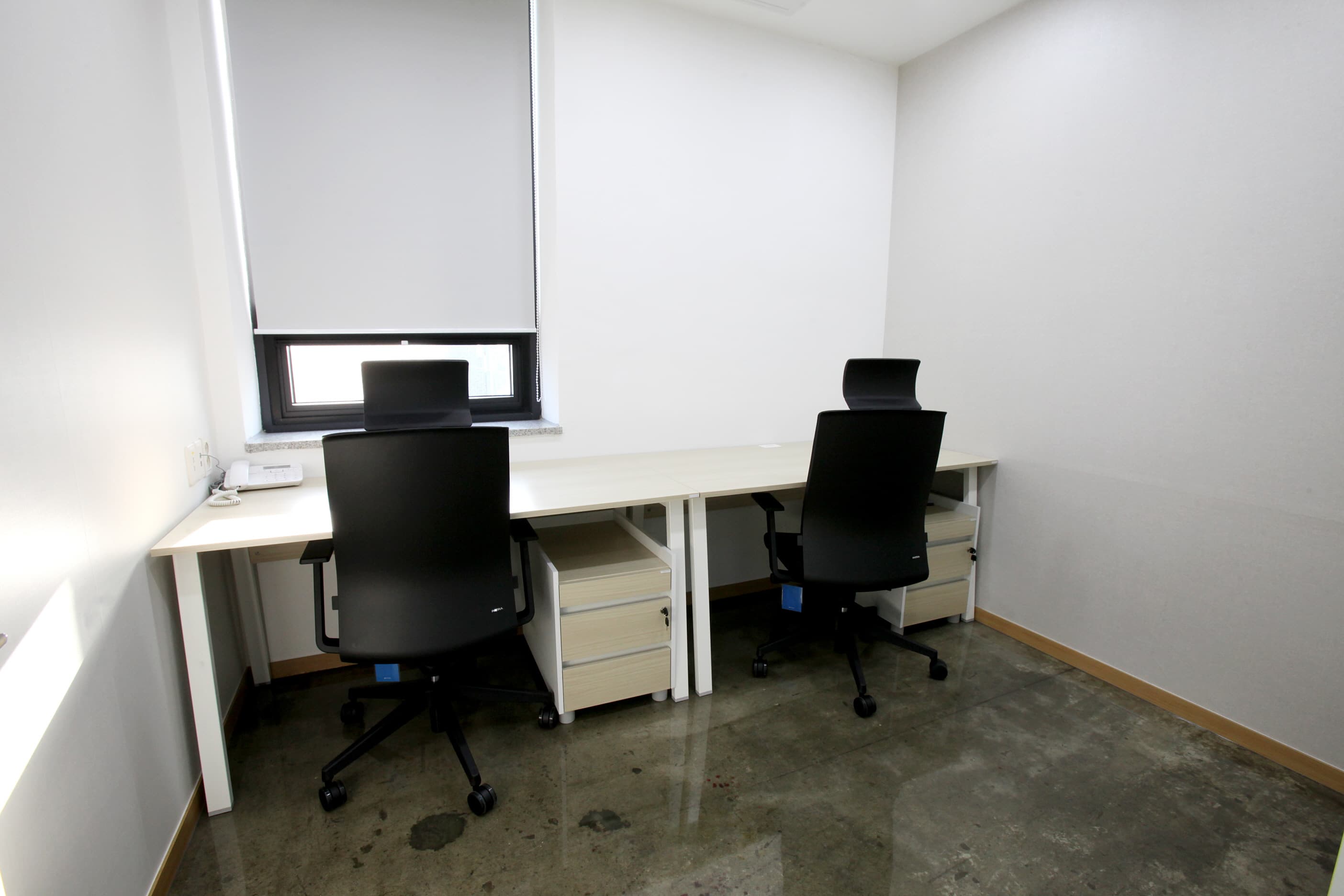 Private office for 2 people Private office for 2 people
