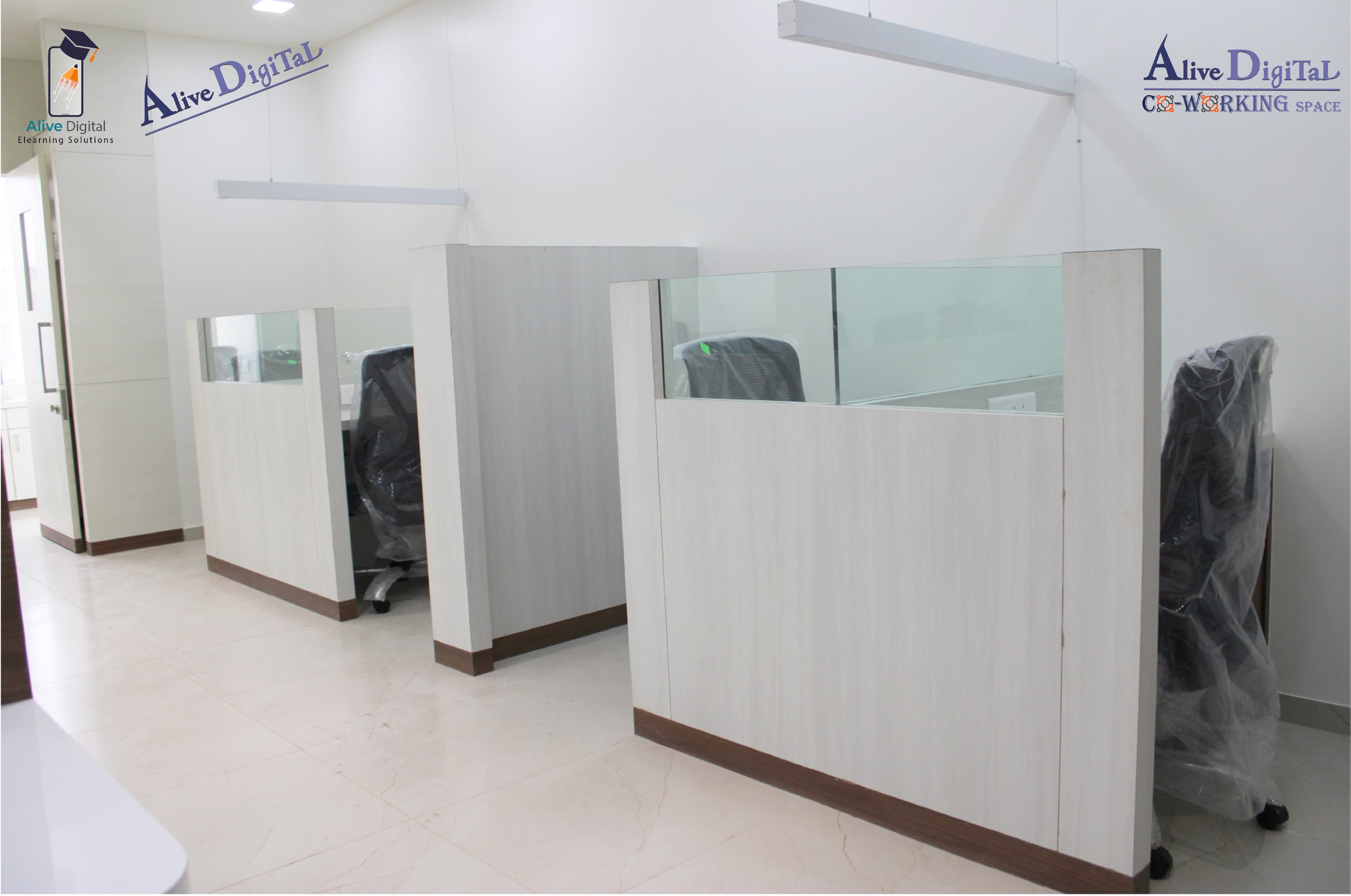 Semi close cabin Semi close cabin