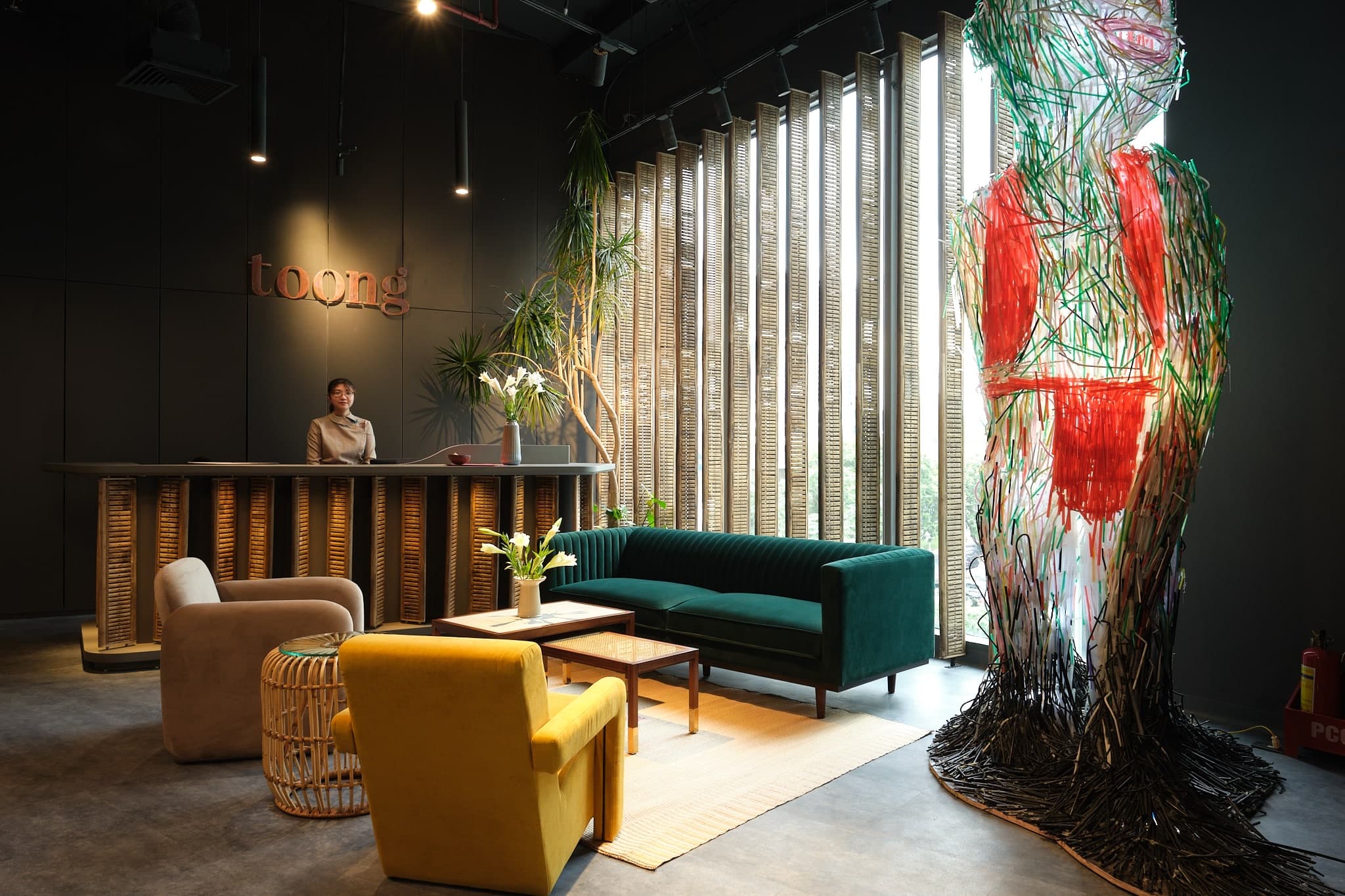 Look for an all-inclusive, cost-effective private office for your flourishing business? Our office solution can. Look for an all-inclusive, cost-effective private office for your flourishing business? Our office solution can.