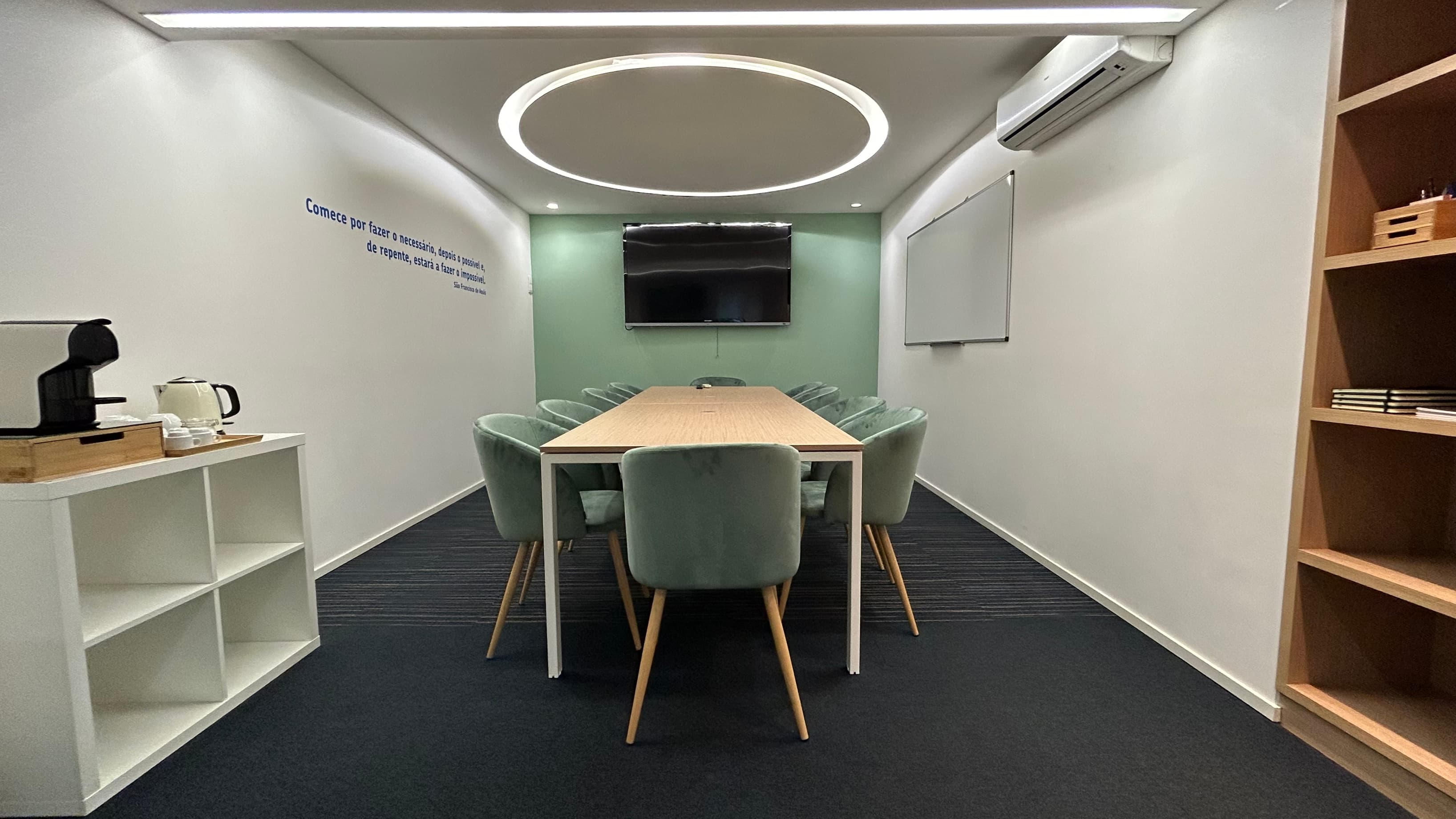 Meeting room Meeting room