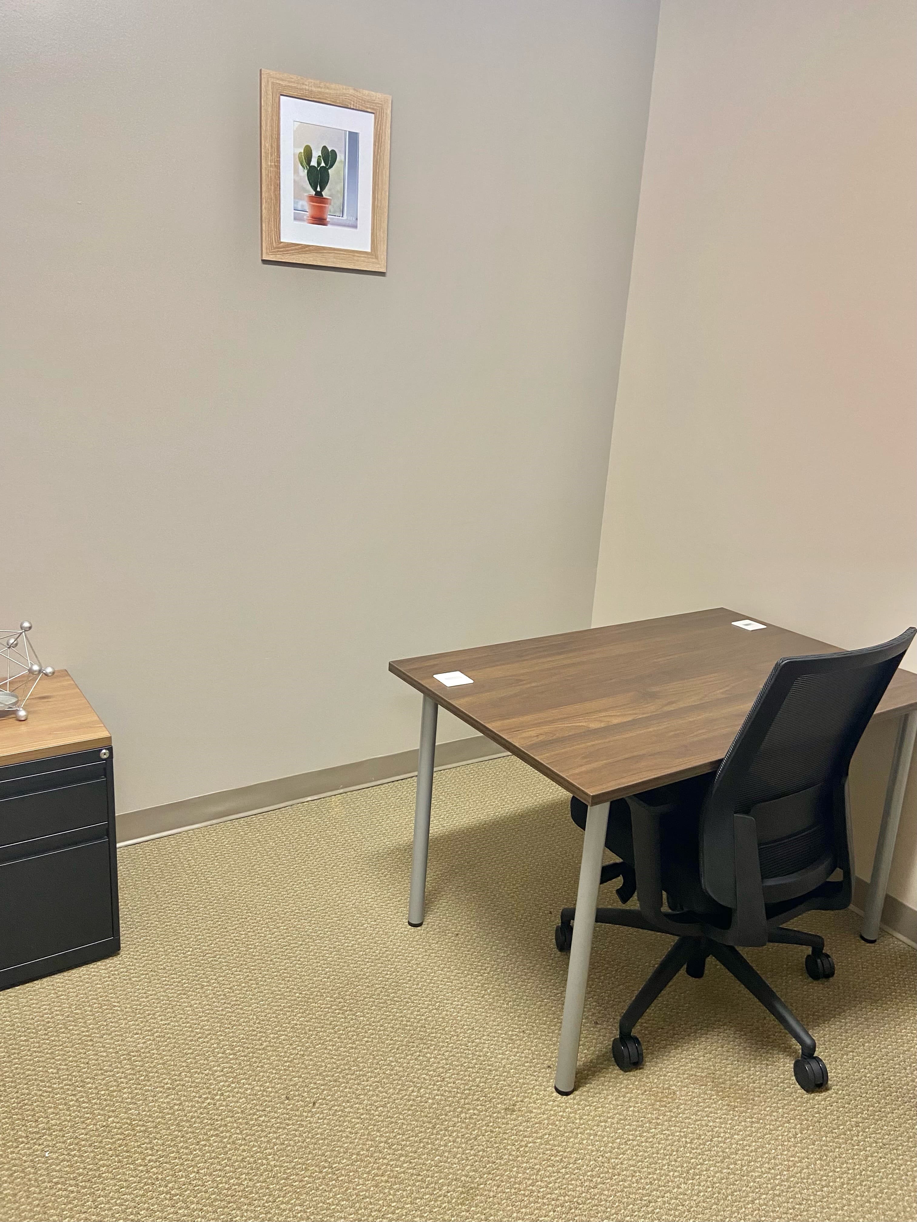 1 person internal office