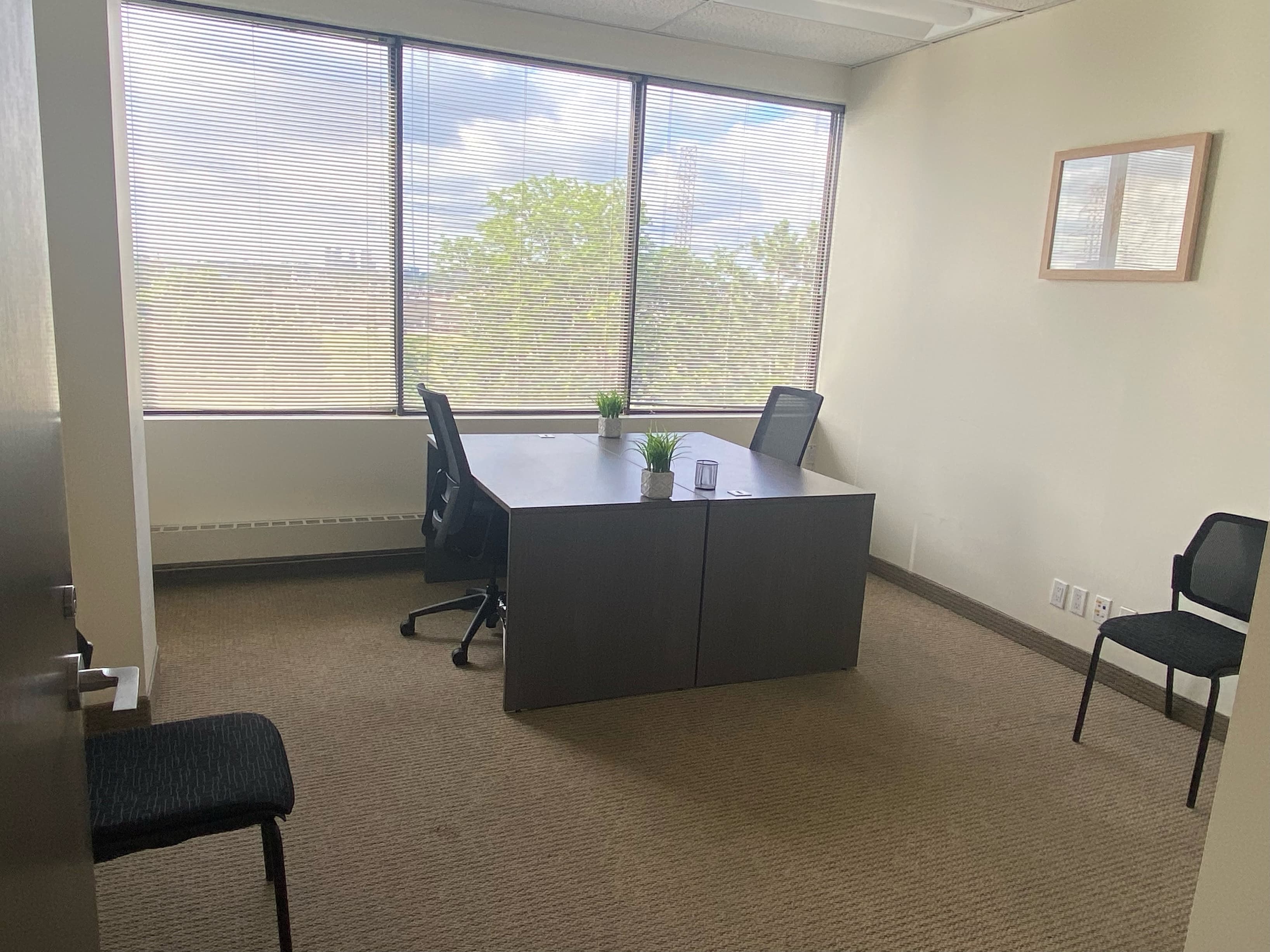 2 people window office