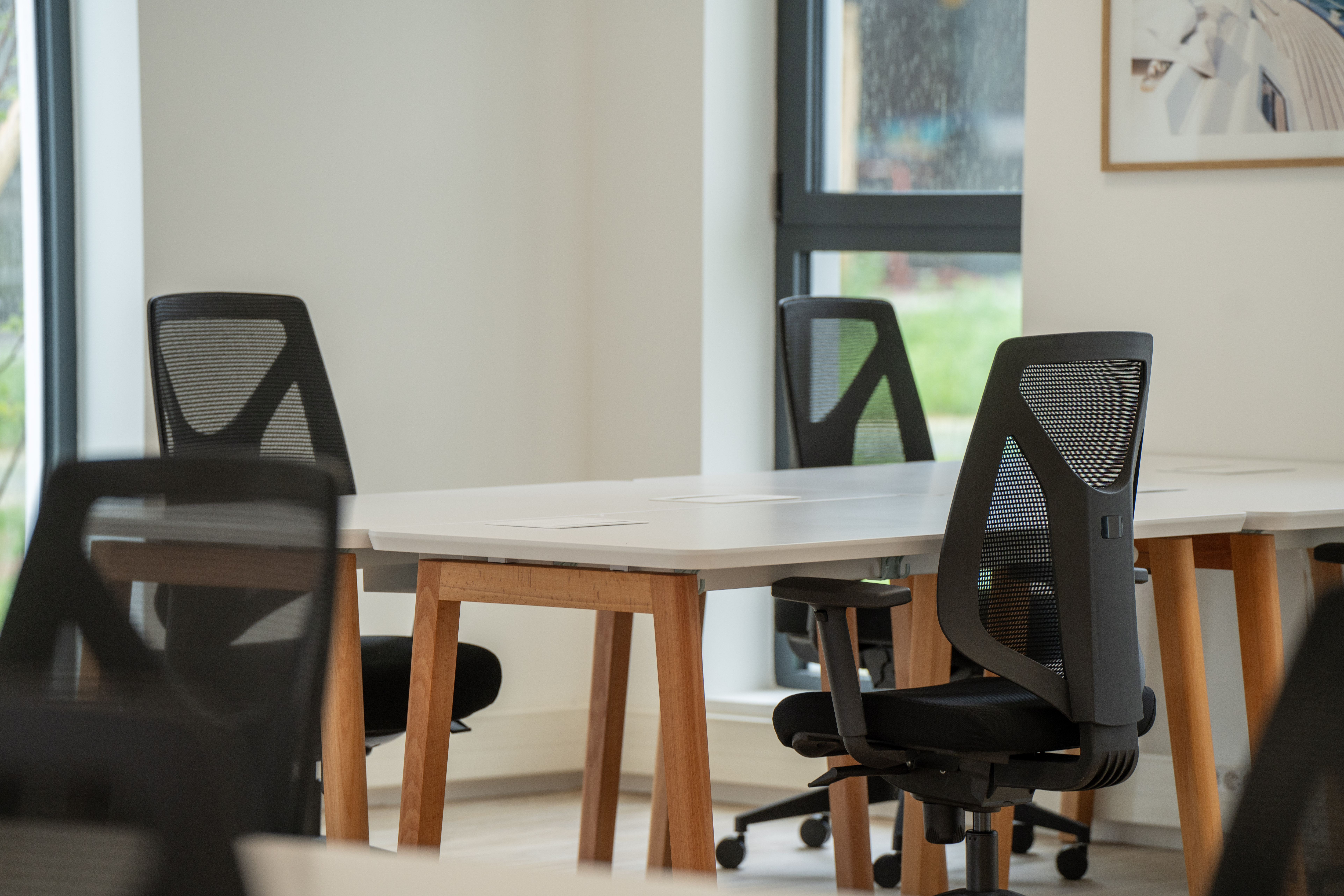 bureau pour 4 personnes