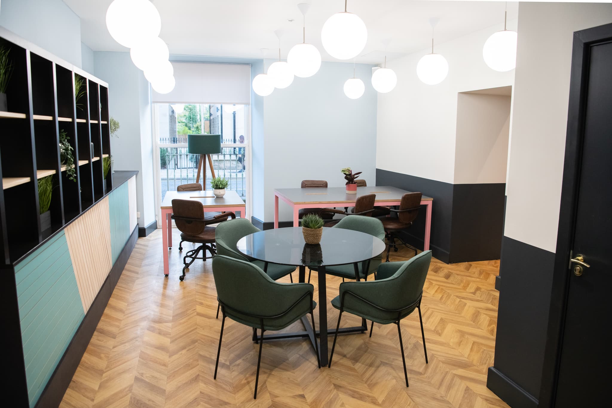 Breakout space Breakout space