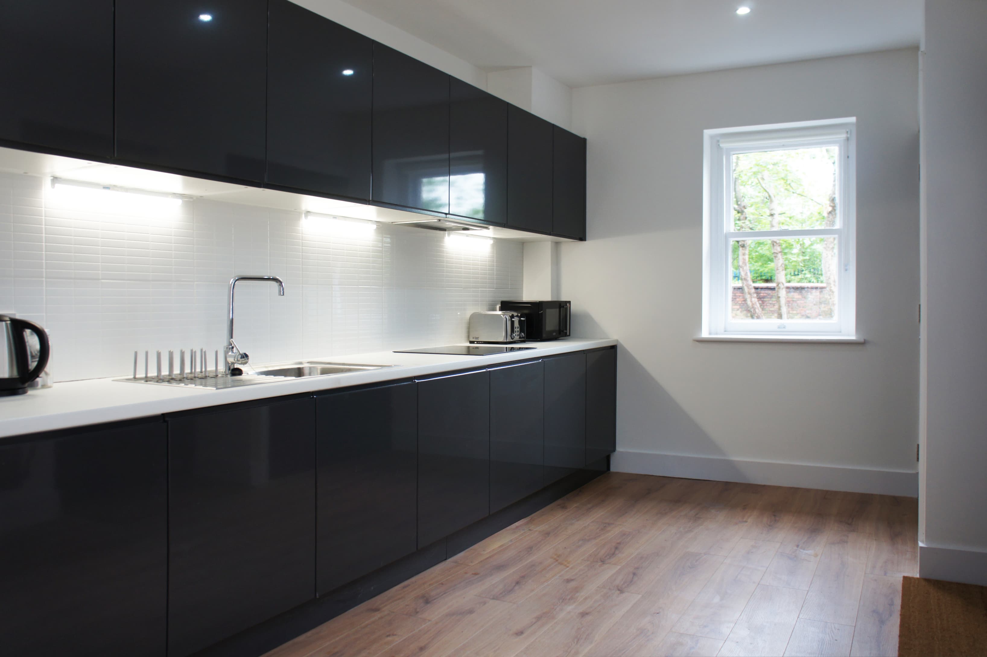 Kitchen / Break out area 