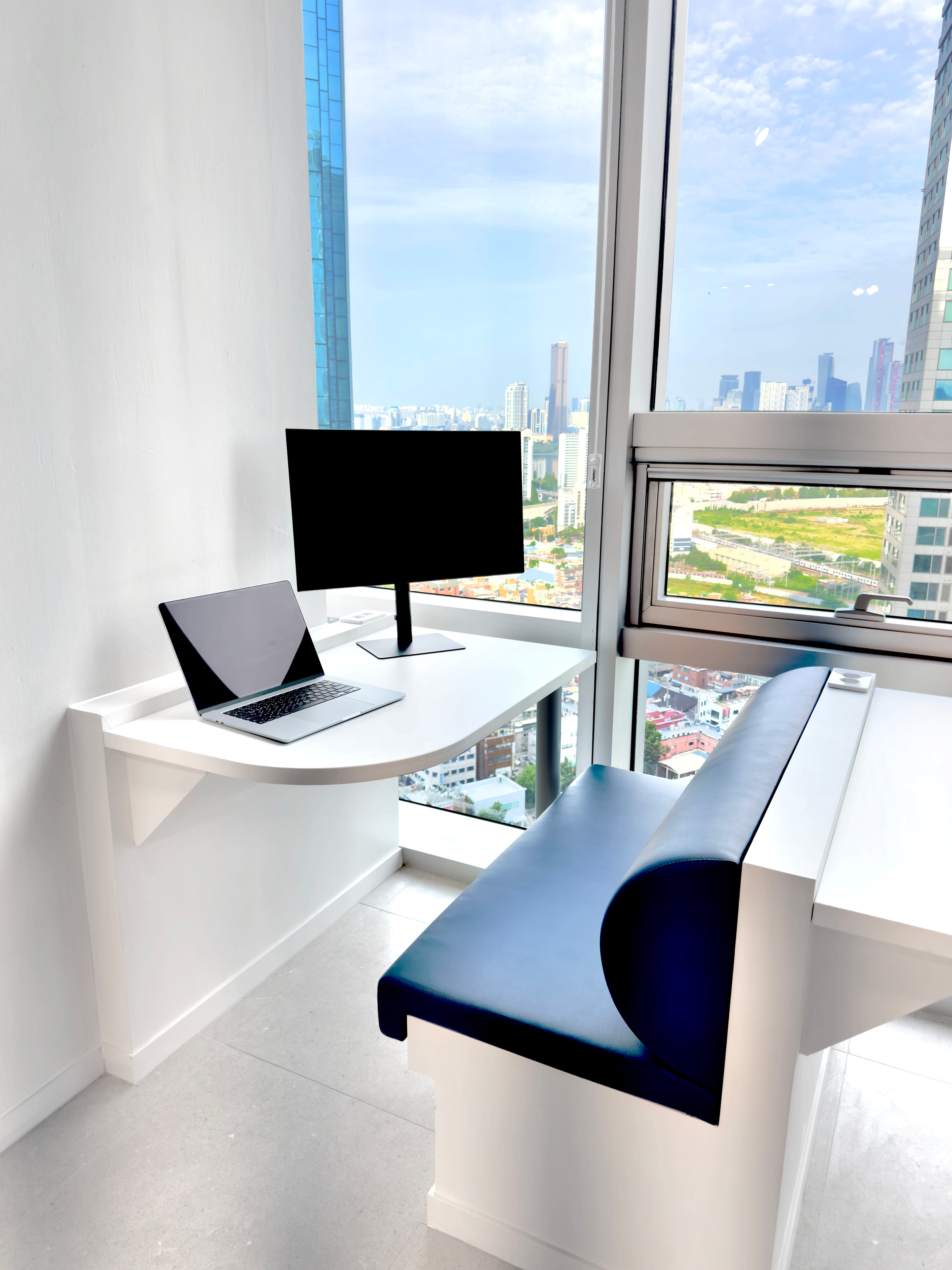 lounge sitting lounge sitting