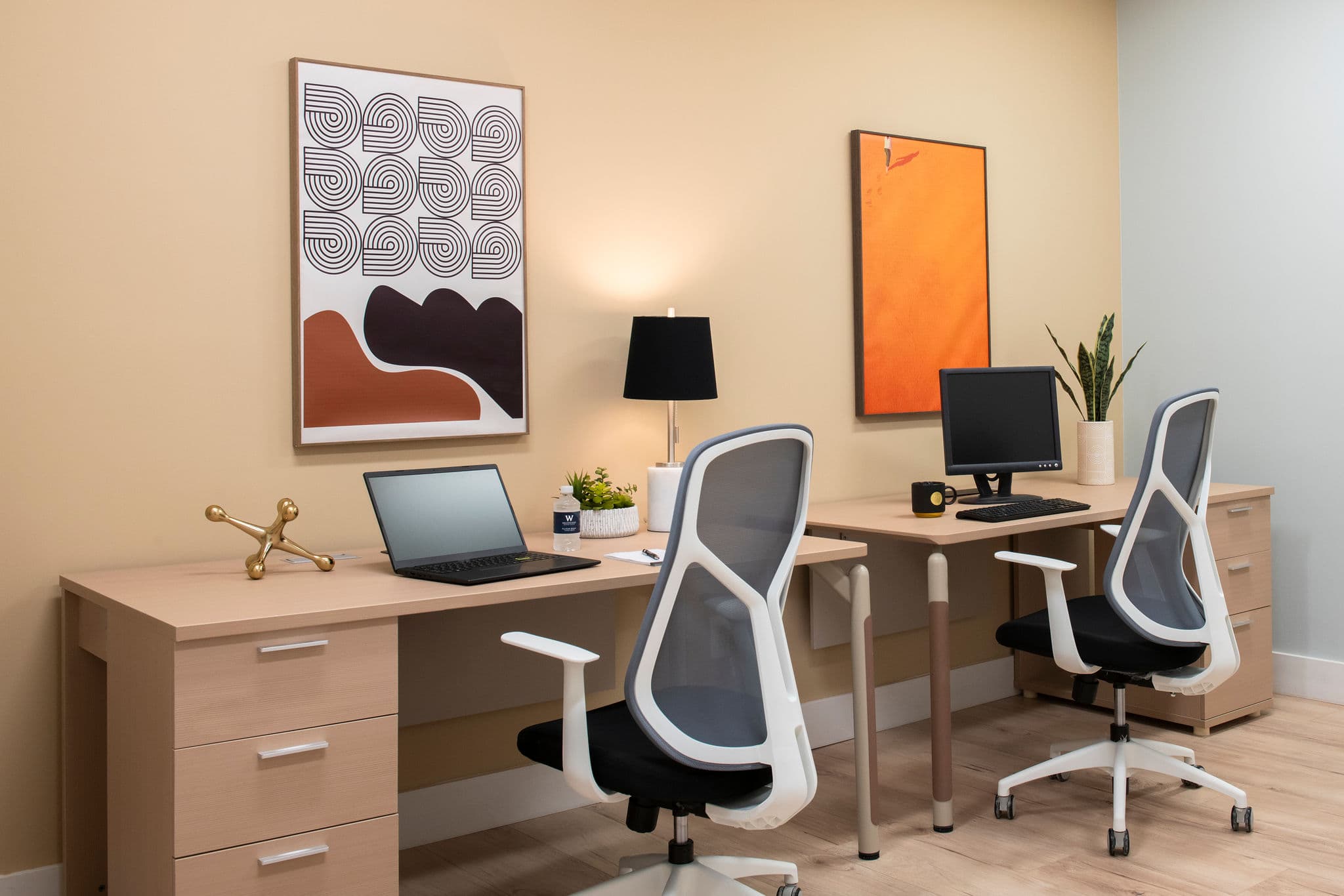 Hot Desk