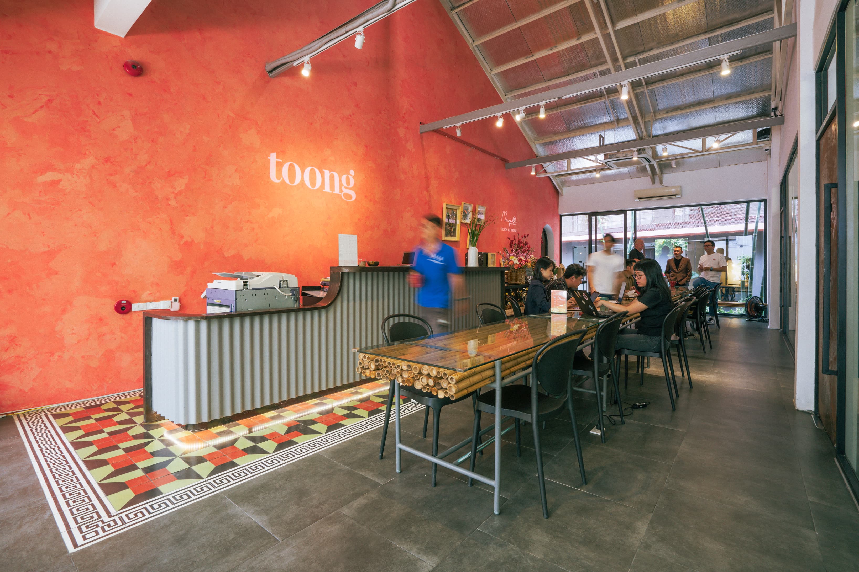 We offer full-serviced hotdesk space located at prime city spots, with affordable rates for freelancers, gig workers. We offer full-serviced hotdesk space located at prime city spots, with affordable rates for freelancers, gig workers.