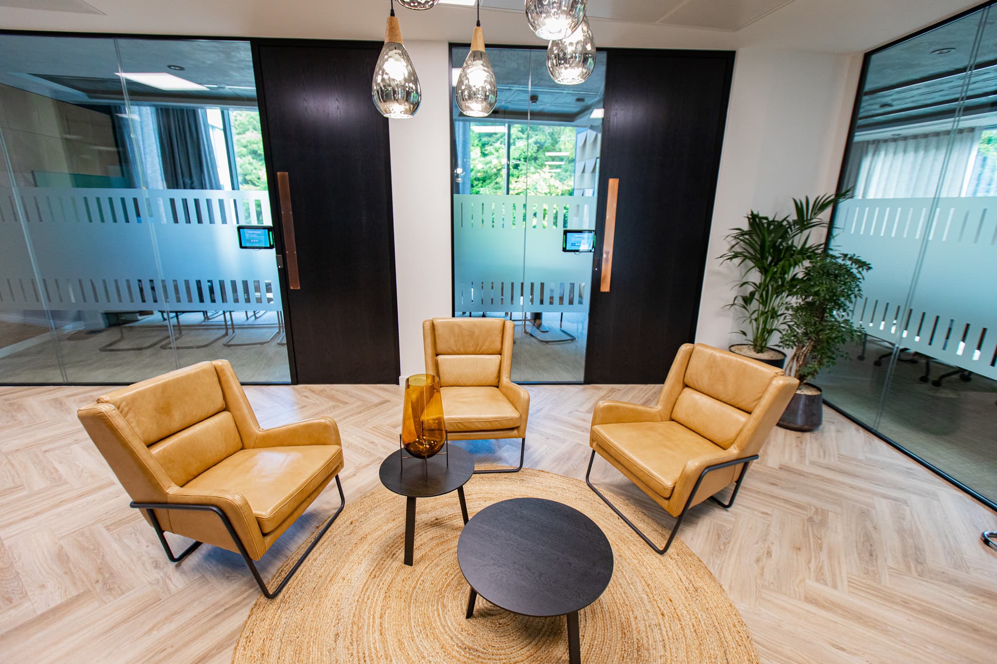 Bring people together in a relaxed setting designed for sharing ideas.