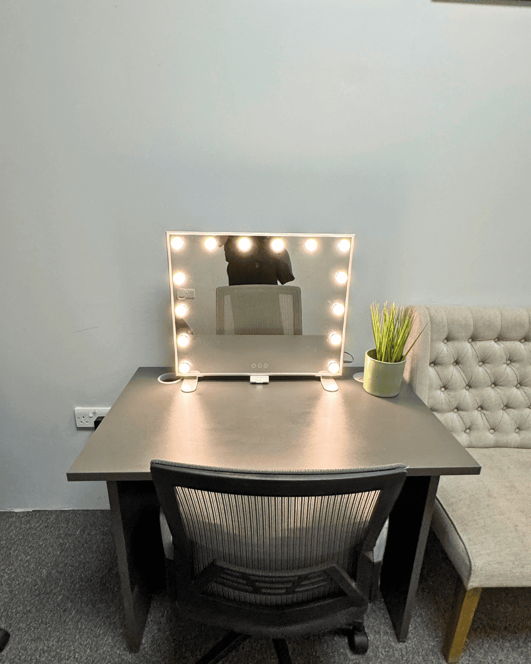beauty room