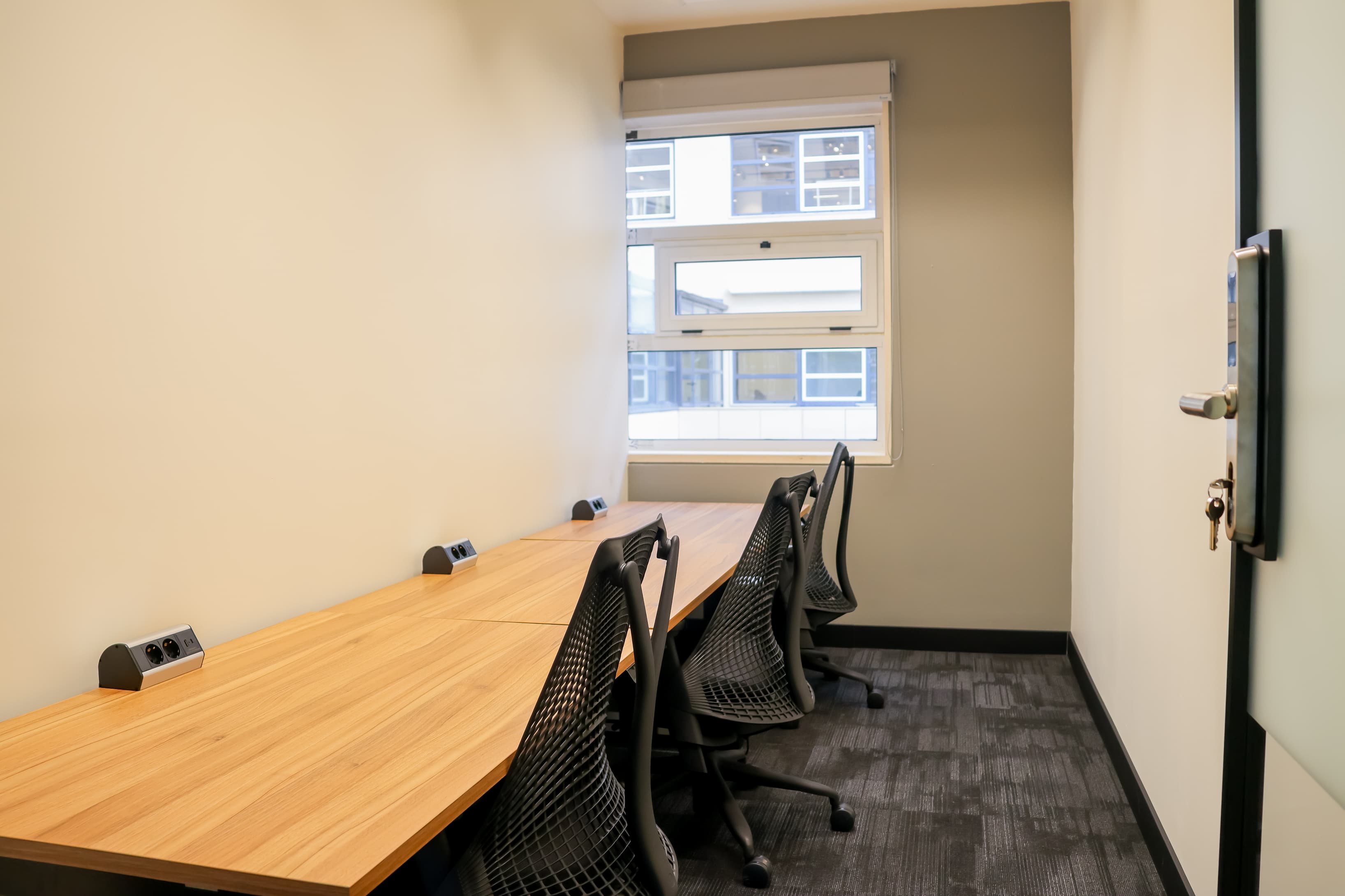 Private Office Private Office