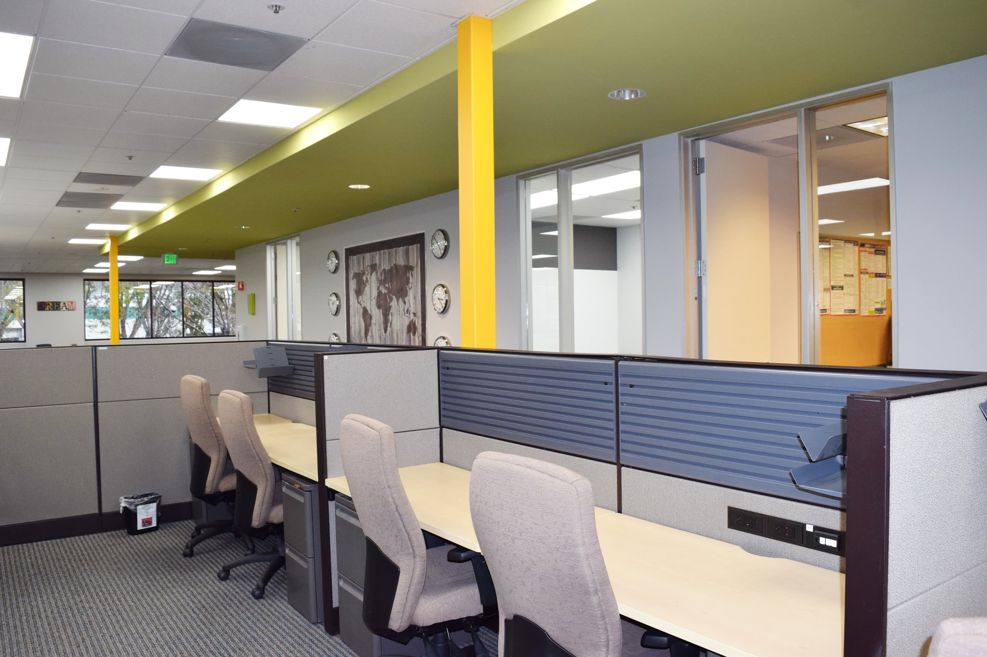 Small Cubicle (Membership required)