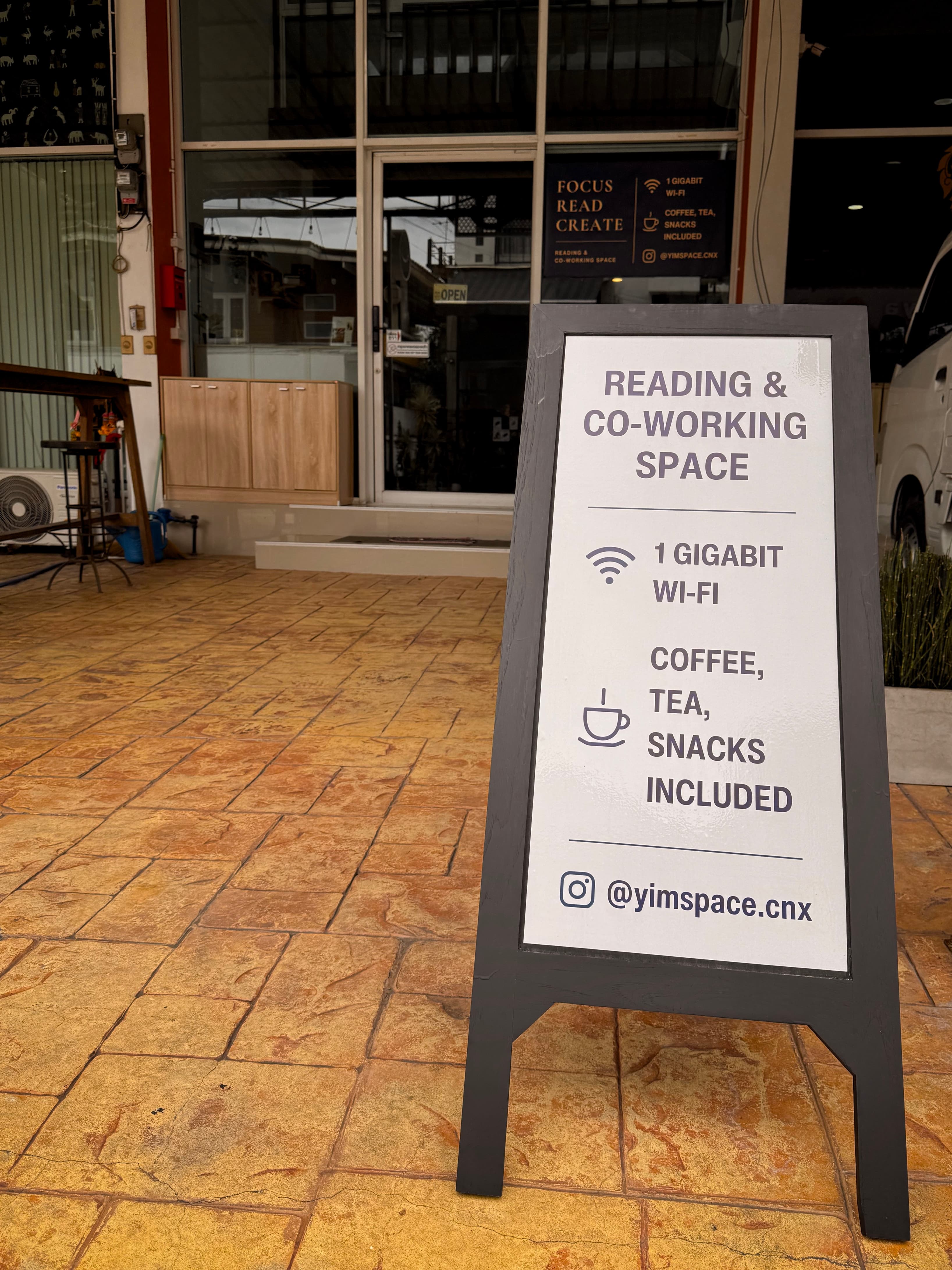 YIM SPACE - Entrance