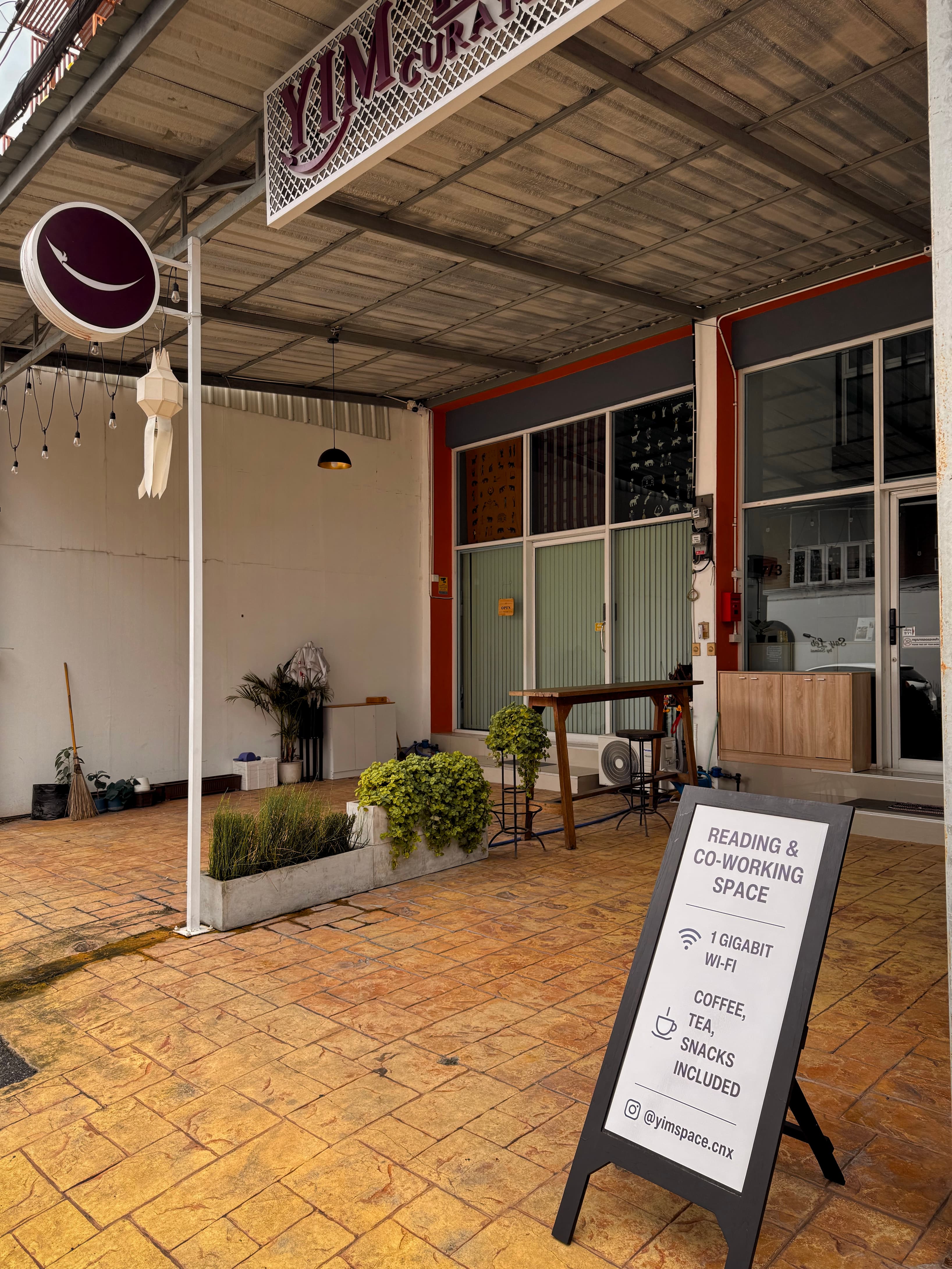YIM SPACE - Entrance