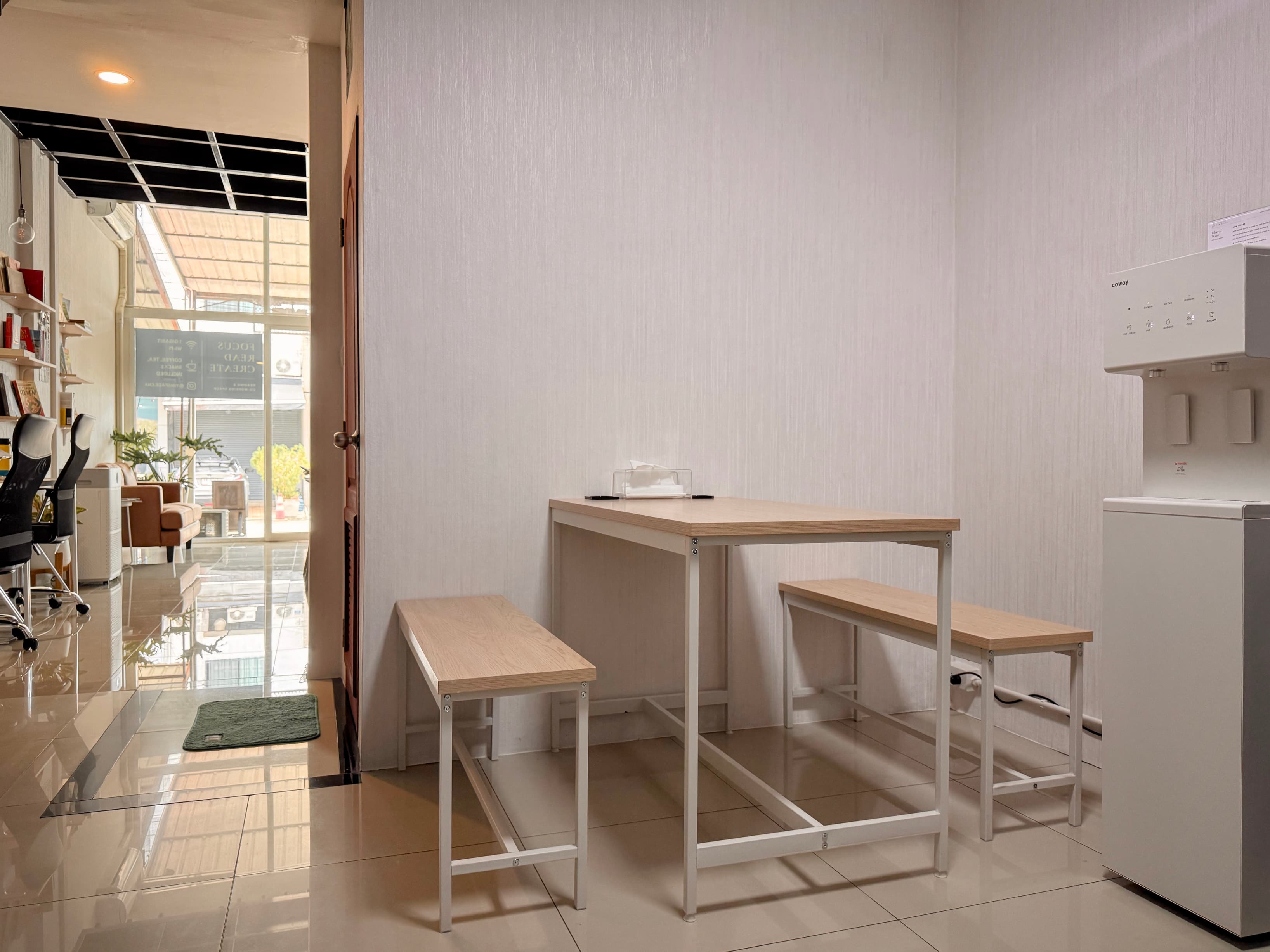 YIM SPACE - Common Dining Area