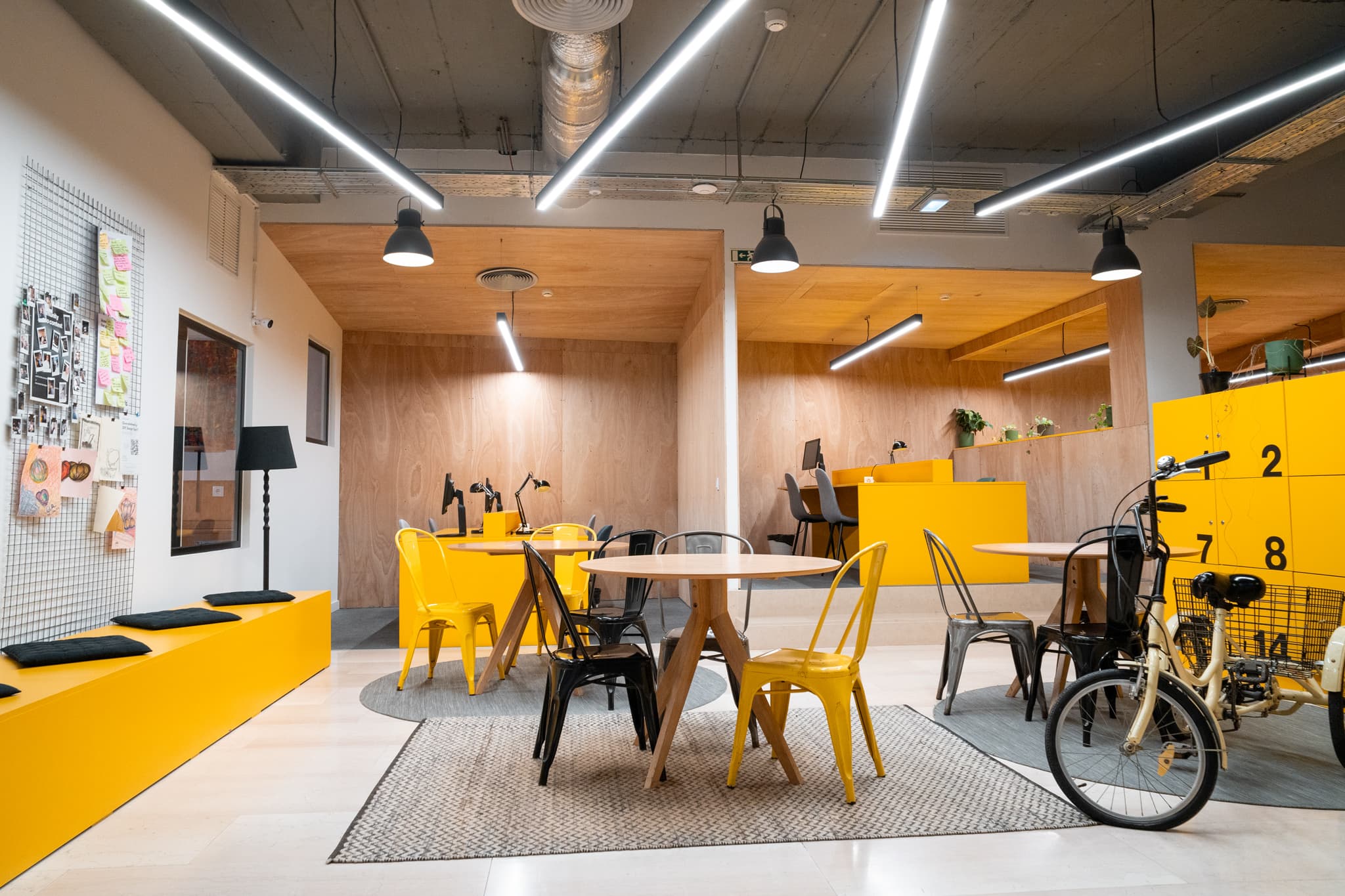 Cowork open space area