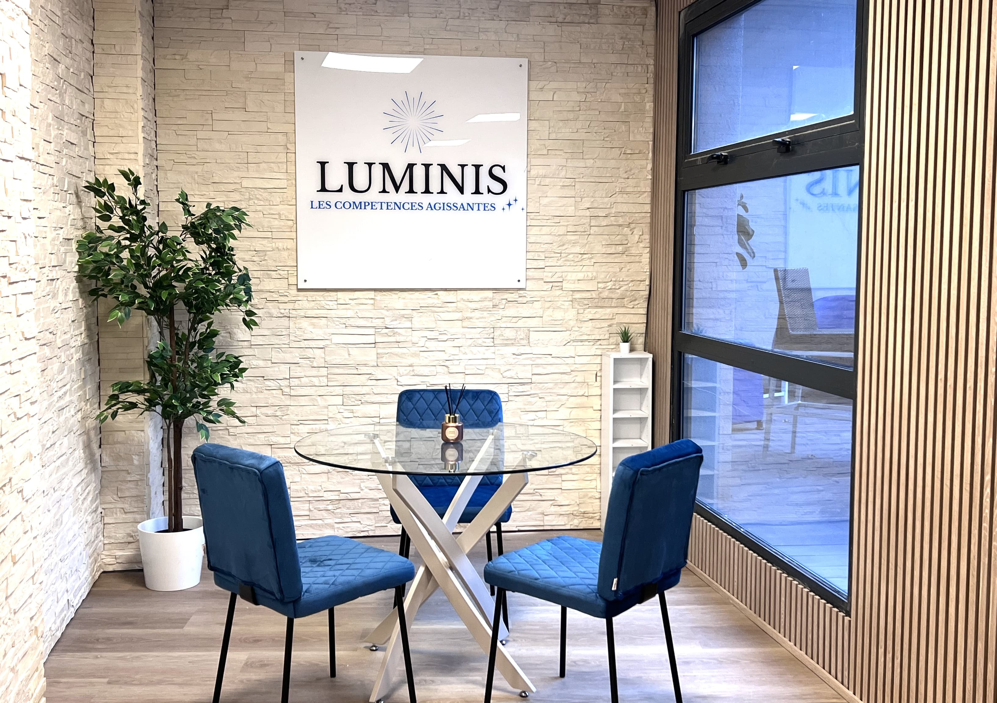 Espace Luminis — coworking et réunions Côte d'Azur Espace Luminis — coworking et réunions Côte d'Azur