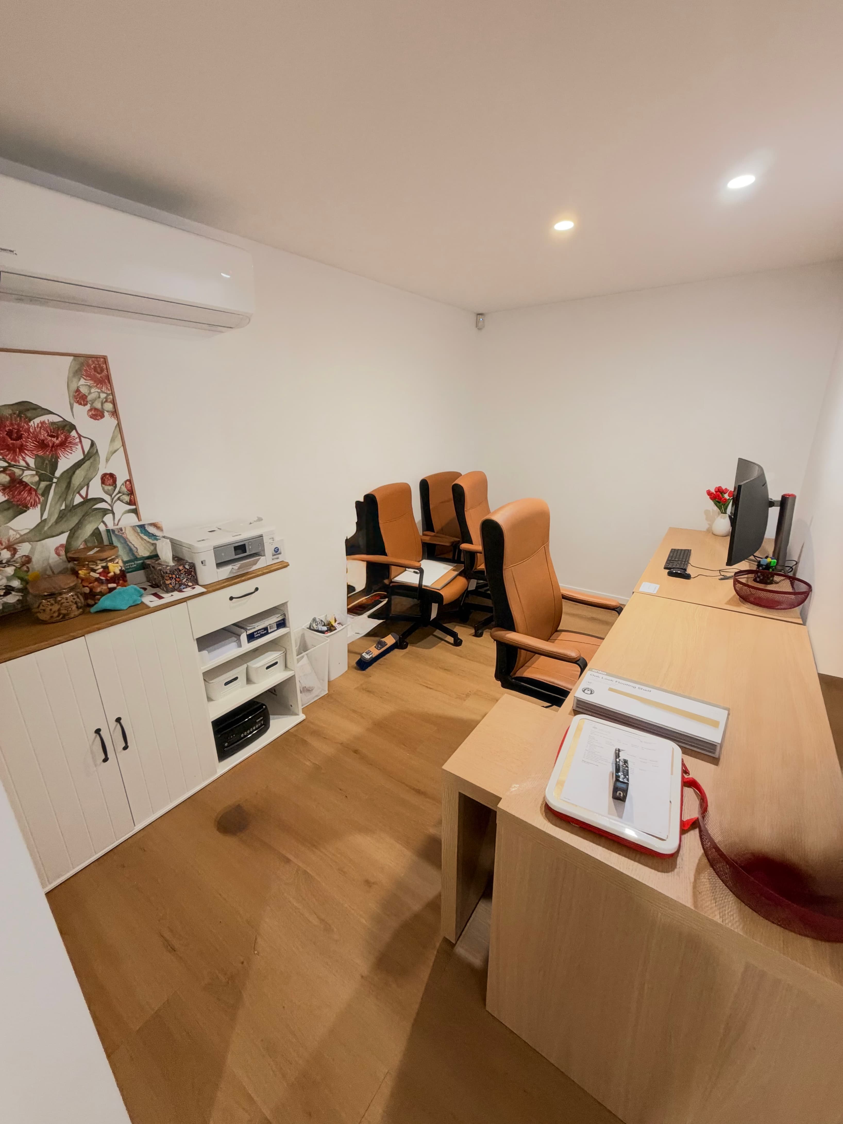 Office 3 or lounge area including printing and stationary table