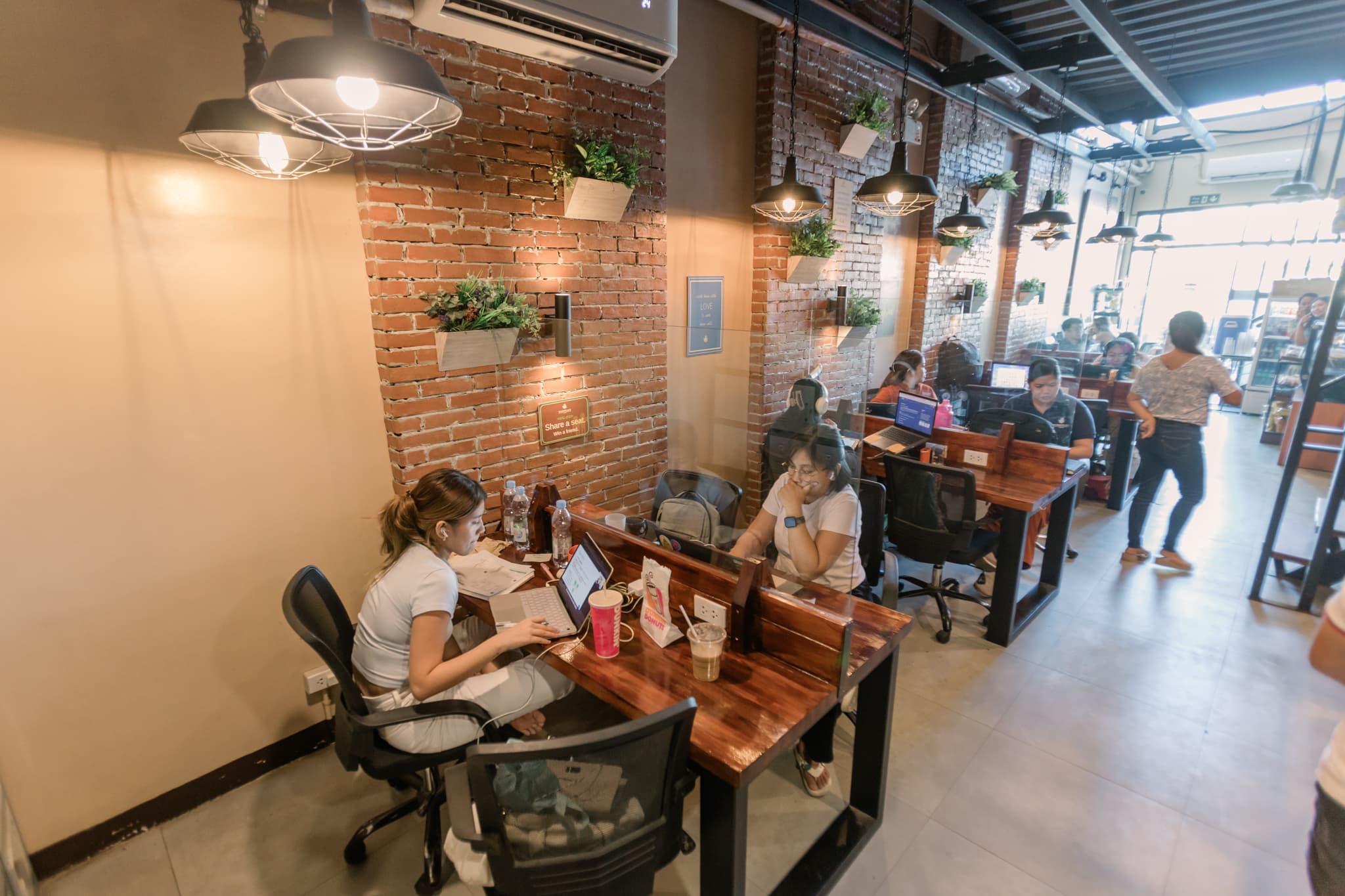 A regular seat is a shared workspace where you work alongside other professionals or students.