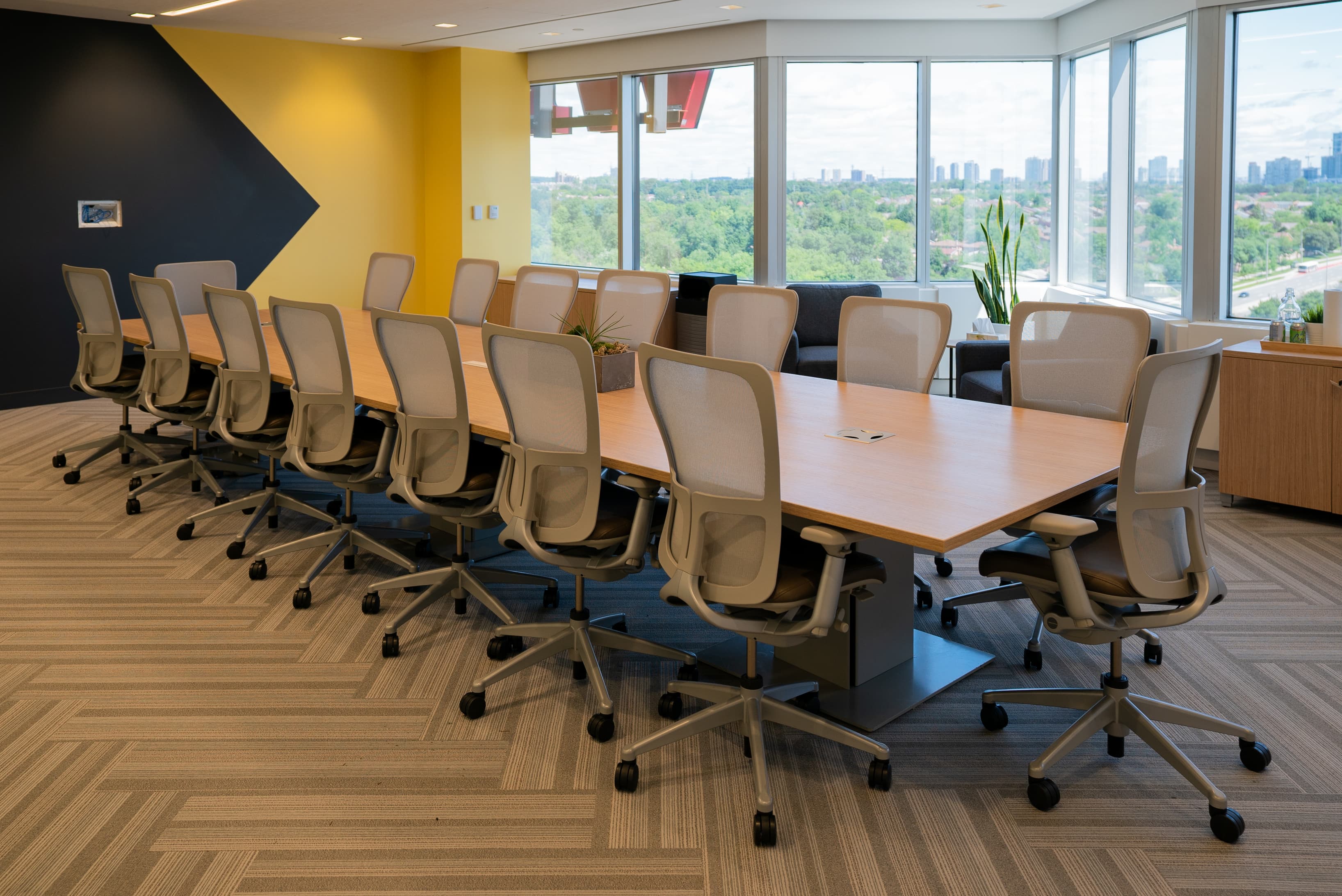 Large Meeting Room Large Meeting Room