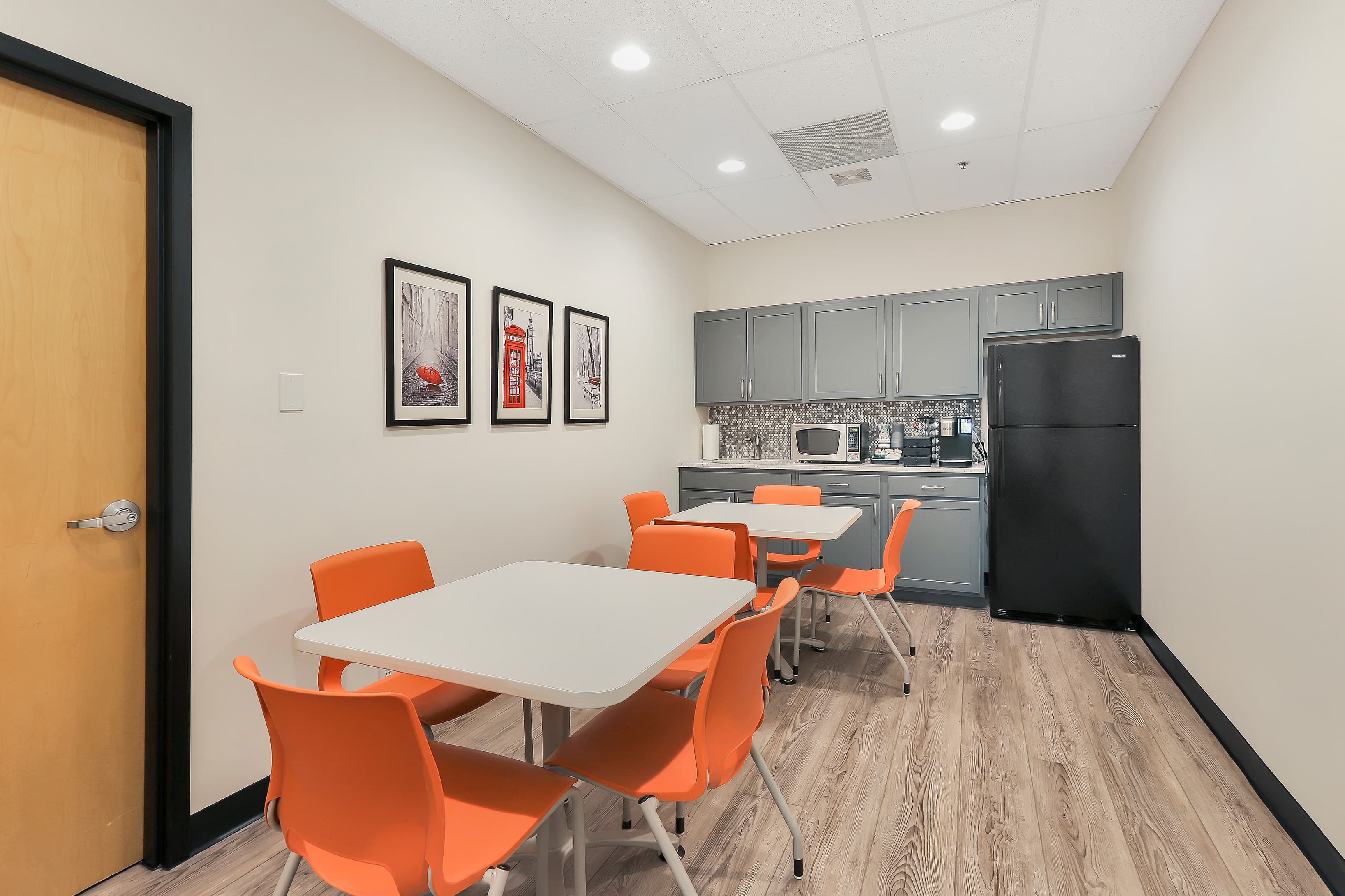 Kitchen with complimentary coffee/tea