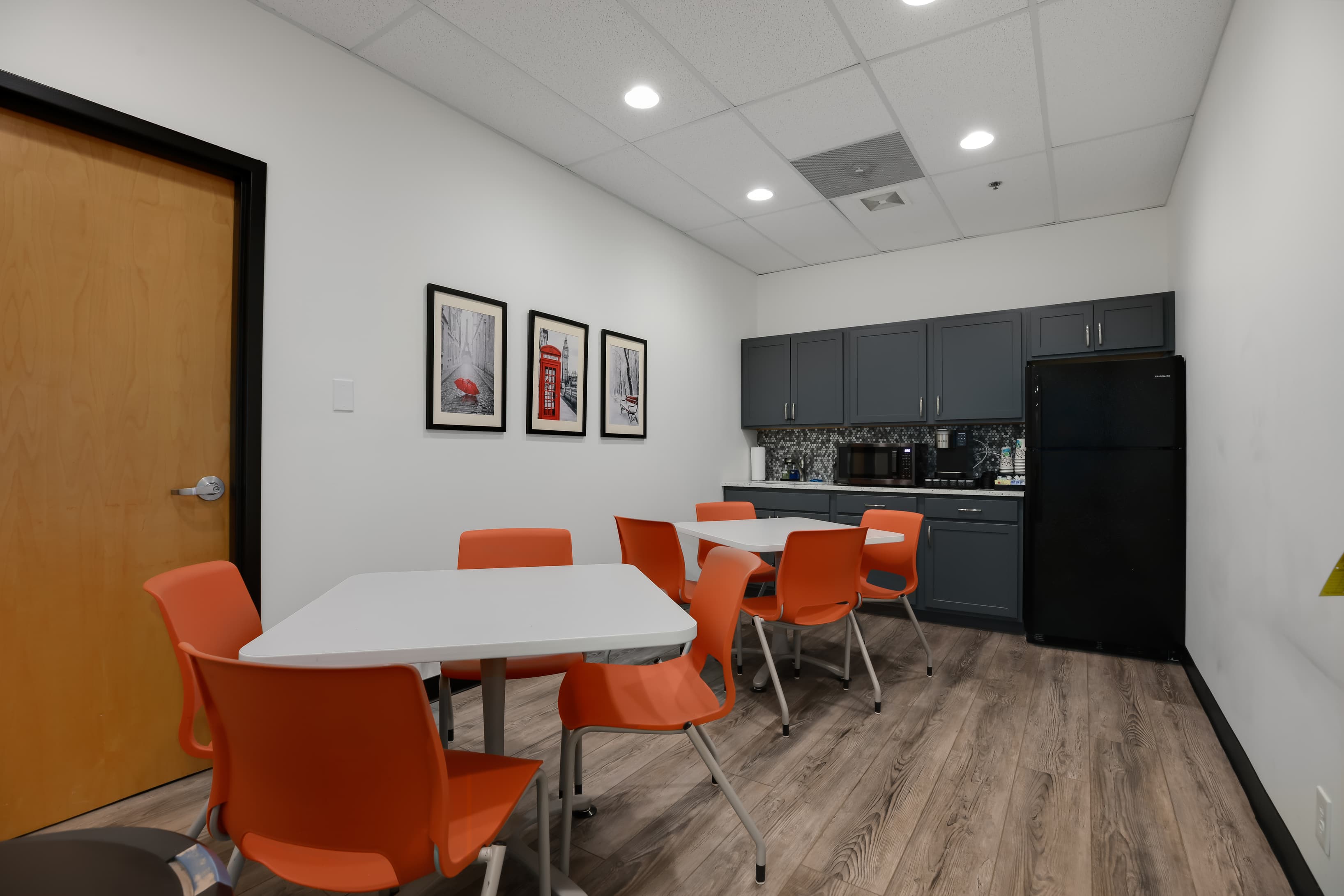 Kitchen with complimentary coffee/tea