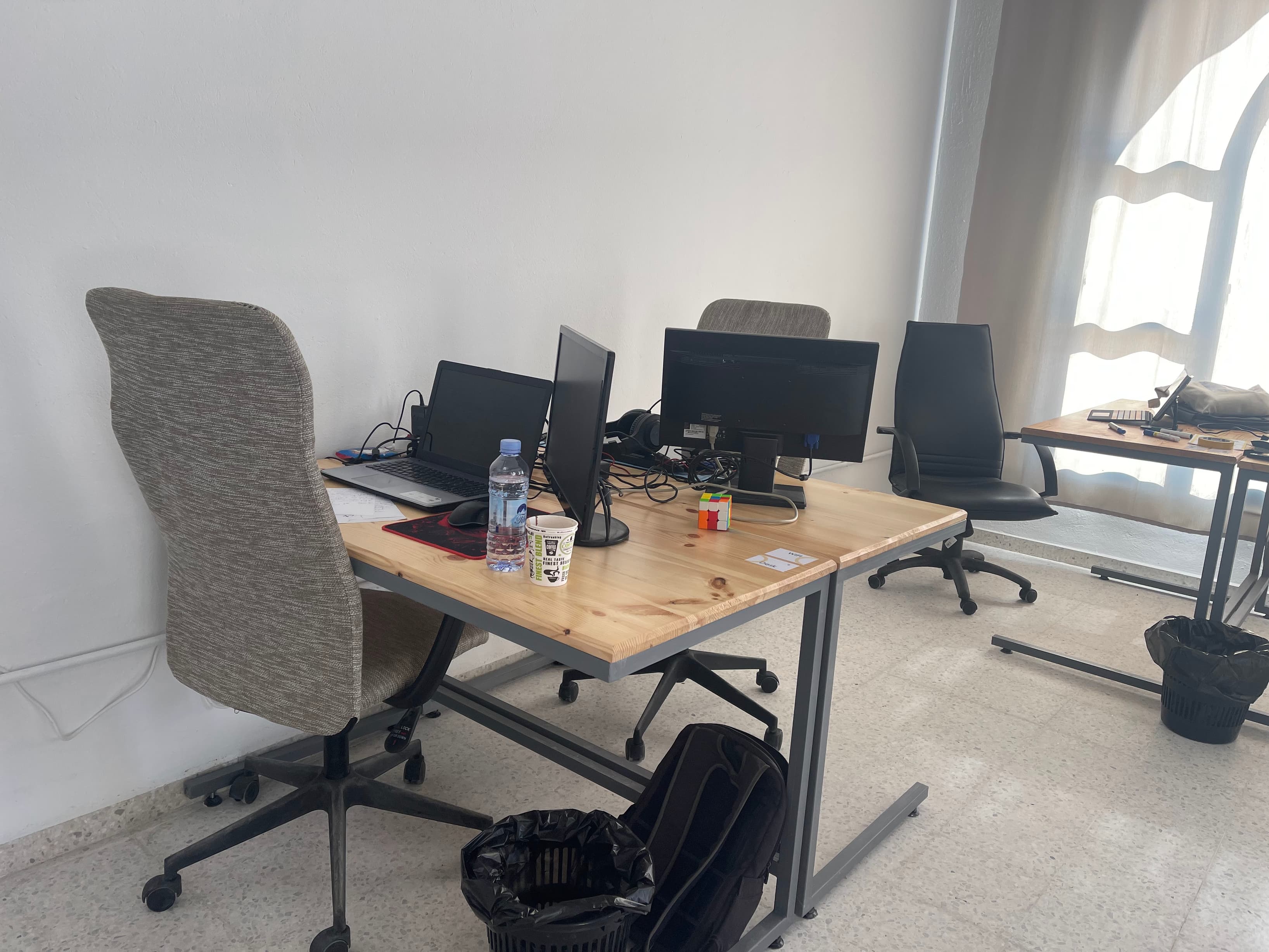 Desk CoZi.tn Desk CoZi.tn