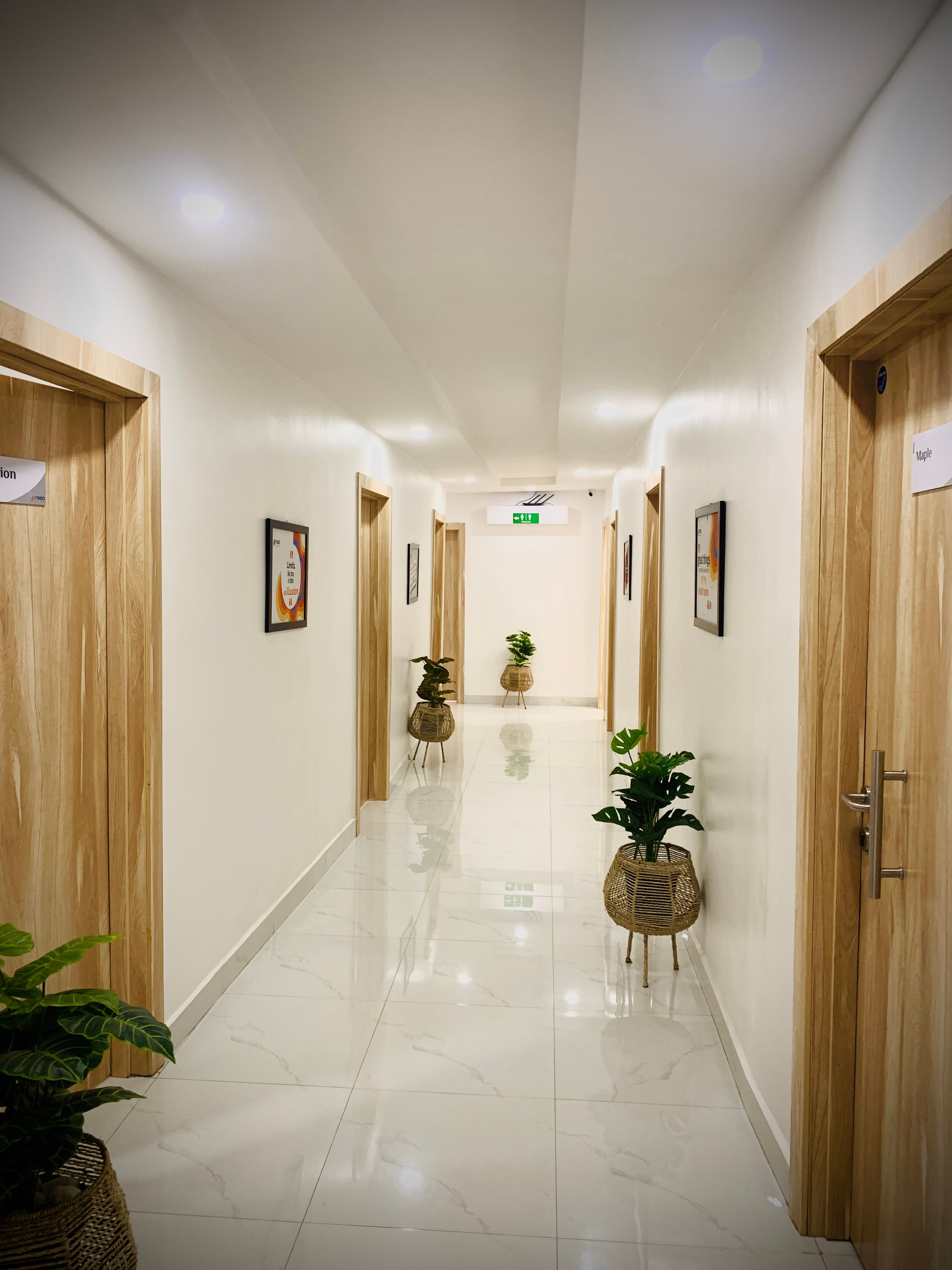 Resa Tech Spaces Hallway