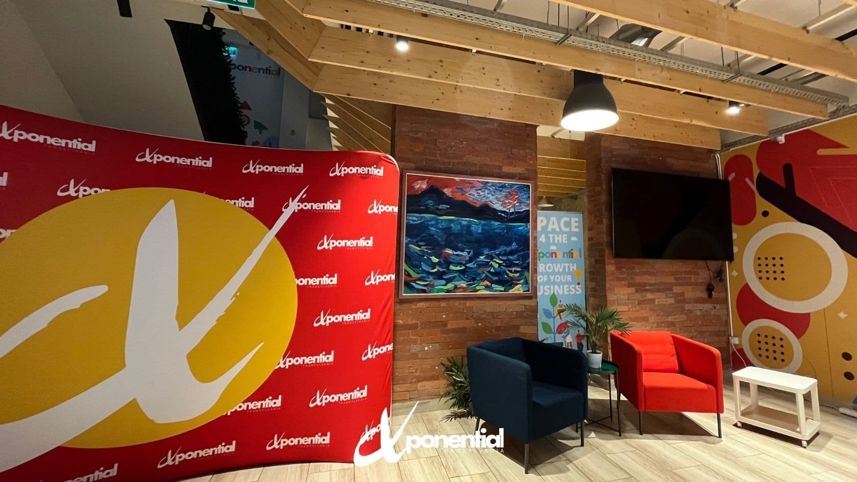 Conference / Coworking Hybrid Room