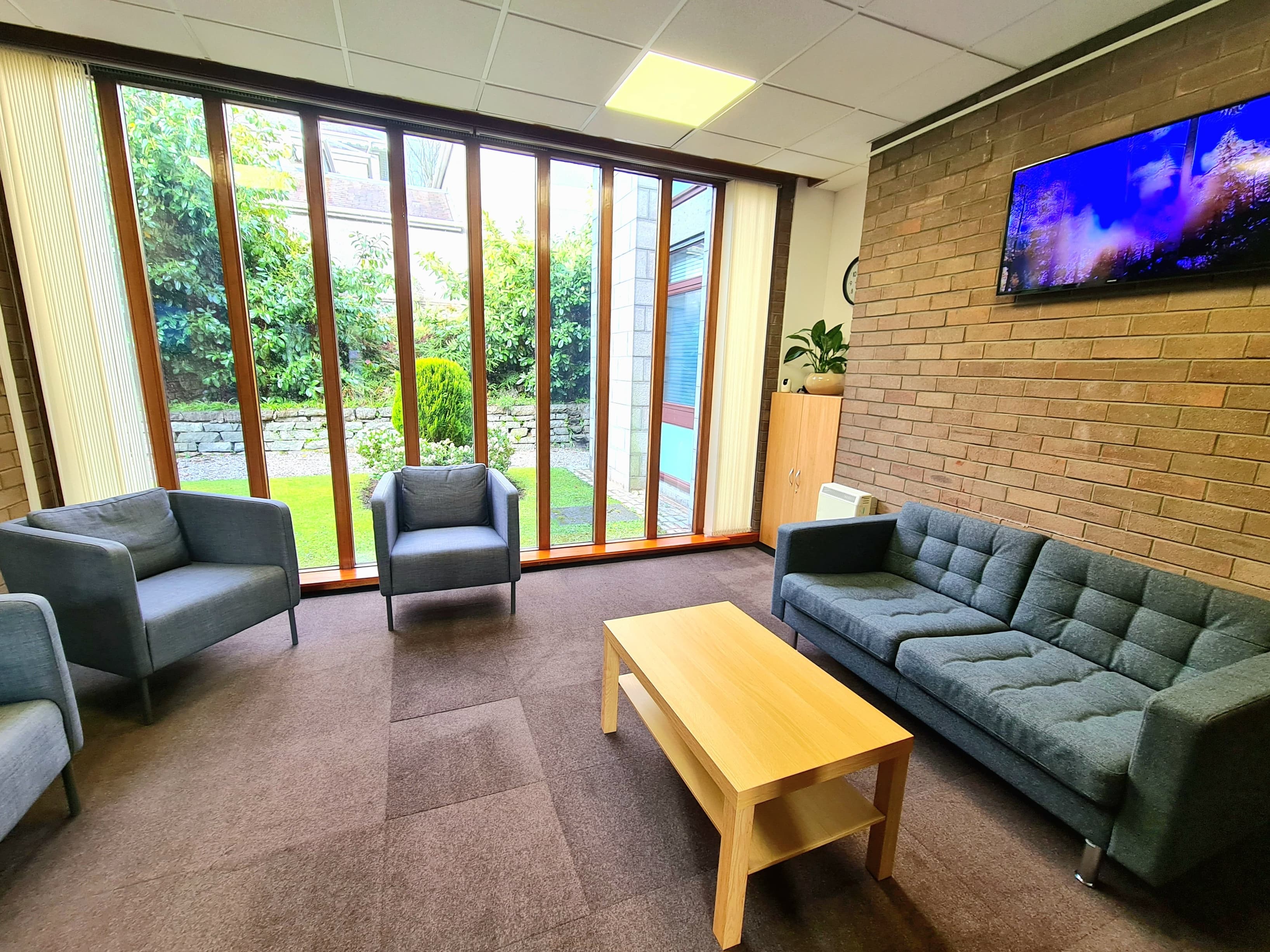 Waiting Area Waiting Area