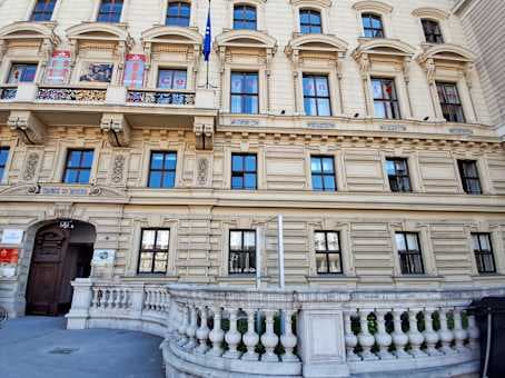 Vienna, Schwarzenbergplatz image 15 Vienna, Schwarzenbergplatz image 15