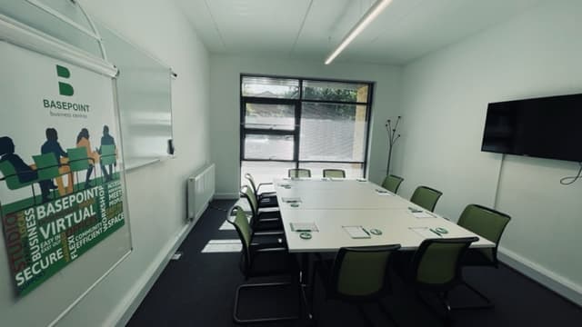 HAYWARDS HEATH, John de Mierre House image 3 HAYWARDS HEATH, John de Mierre House image 3