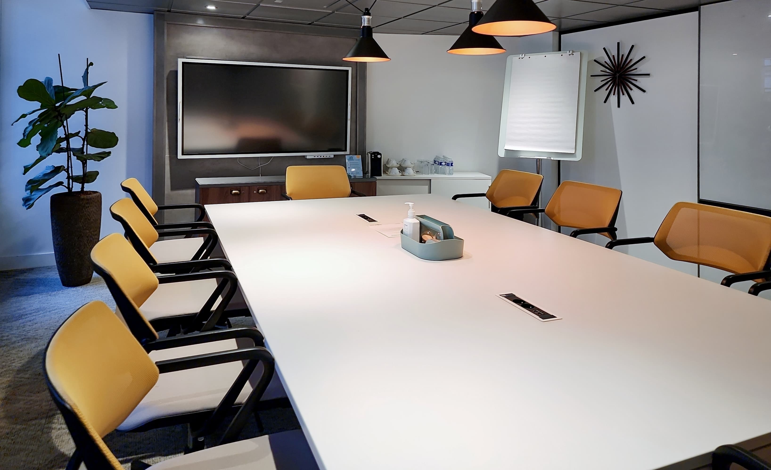 Paris, 2 Rue Jean Lantier image 2 Paris, 2 Rue Jean Lantier image 2