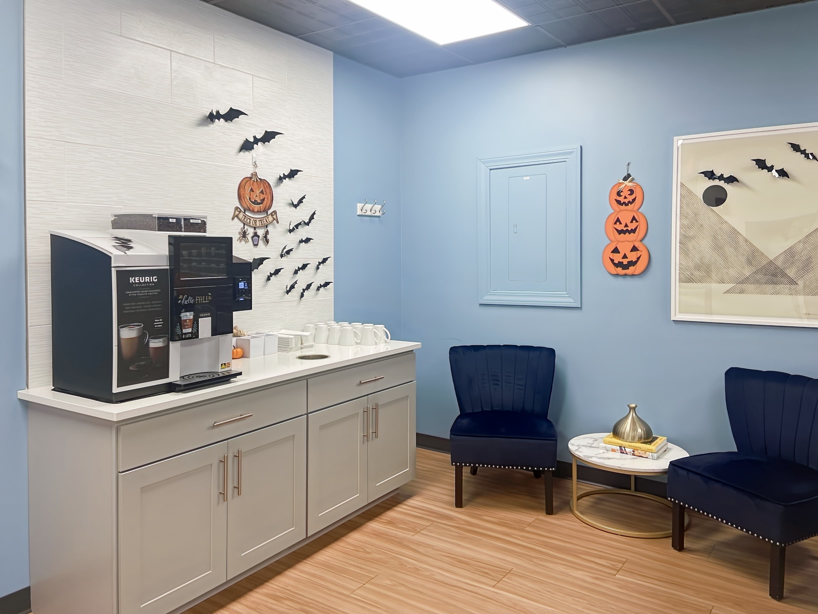 NH, Manchester - Elm Street image 2 NH, Manchester - Elm Street image 2