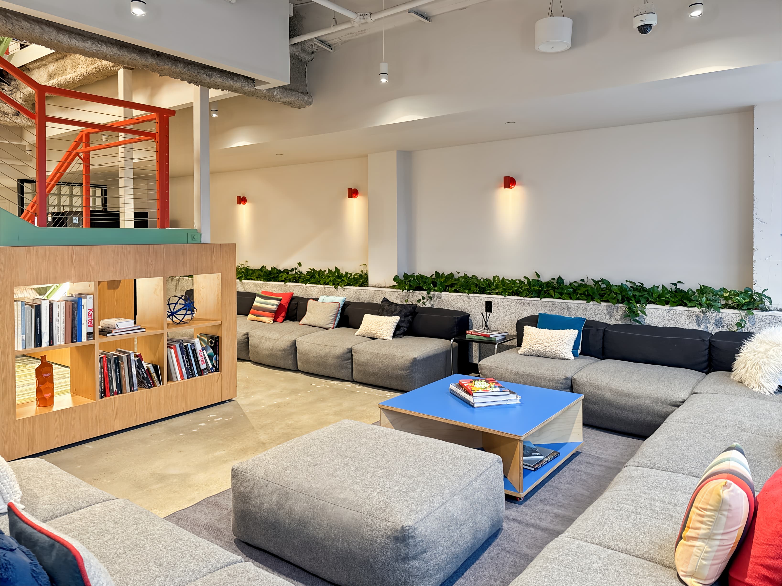 NC, Charlotte - S.Tryon image 1 NC, Charlotte - S.Tryon image 1