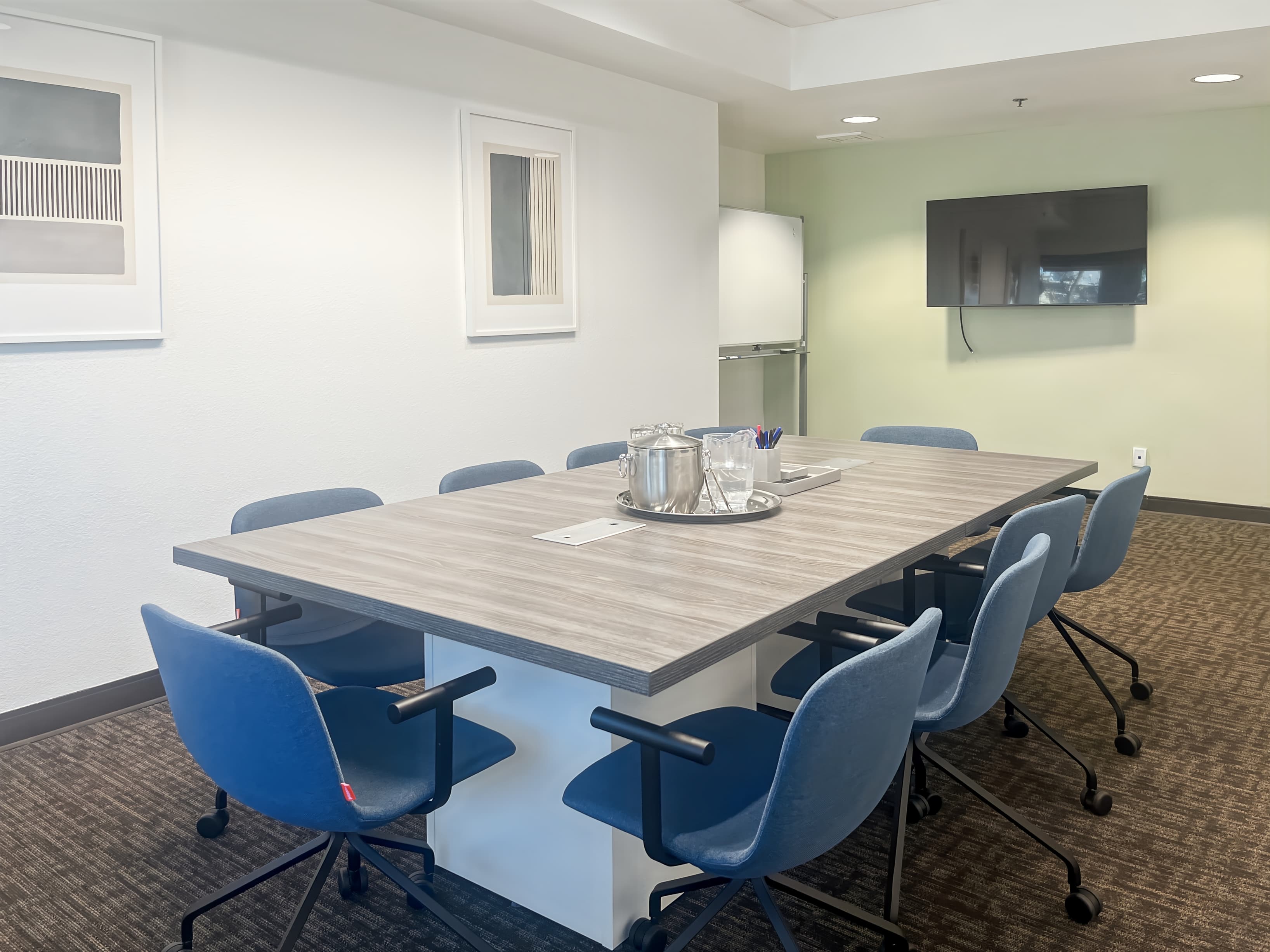 CA, Fresno - 1690 W Shaw Ave image 5 CA, Fresno - 1690 W Shaw Ave image 5