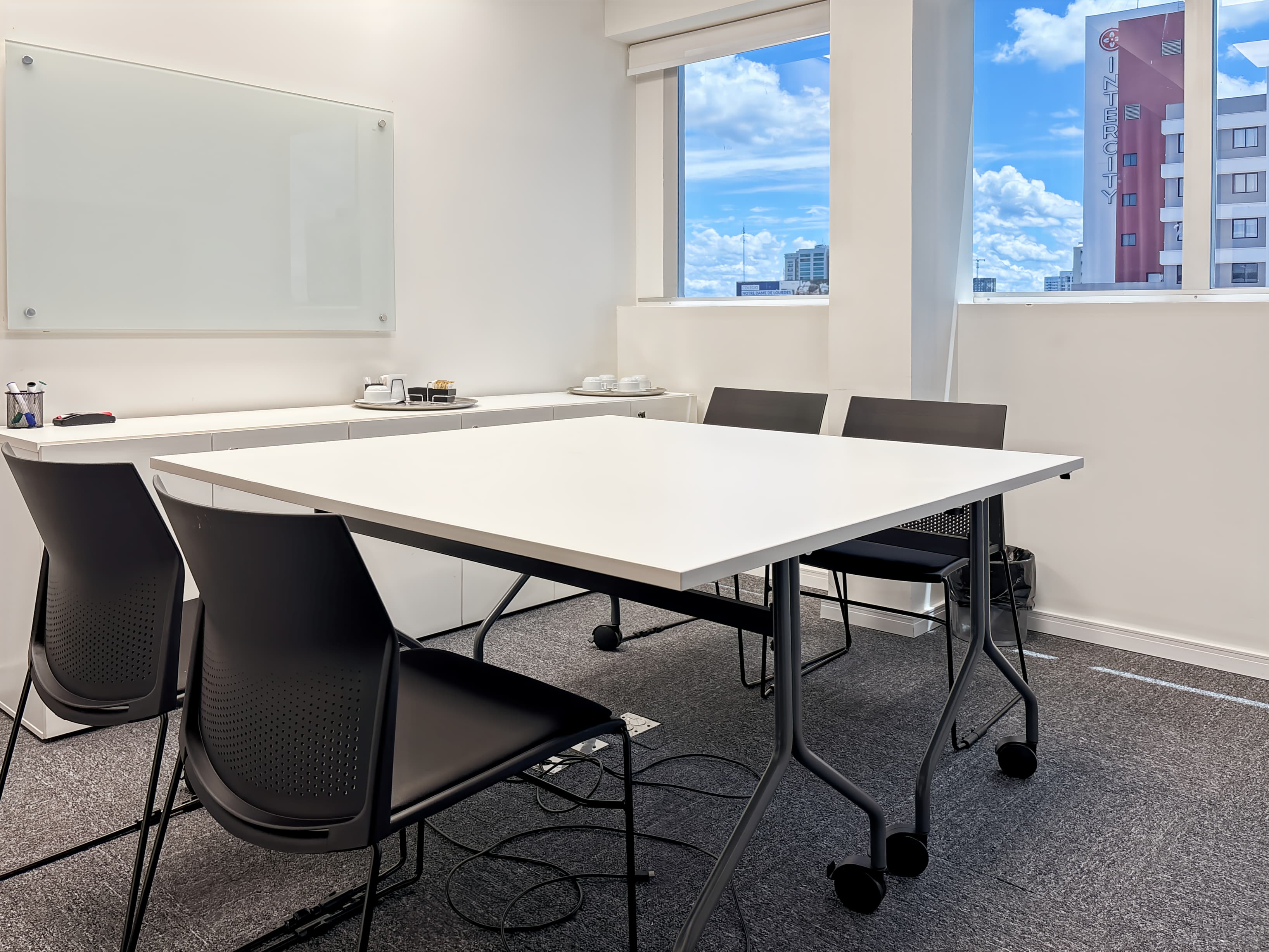 Cuiabá, Regus Praça 8 de Abril image 4 Cuiabá, Regus Praça 8 de Abril image 4