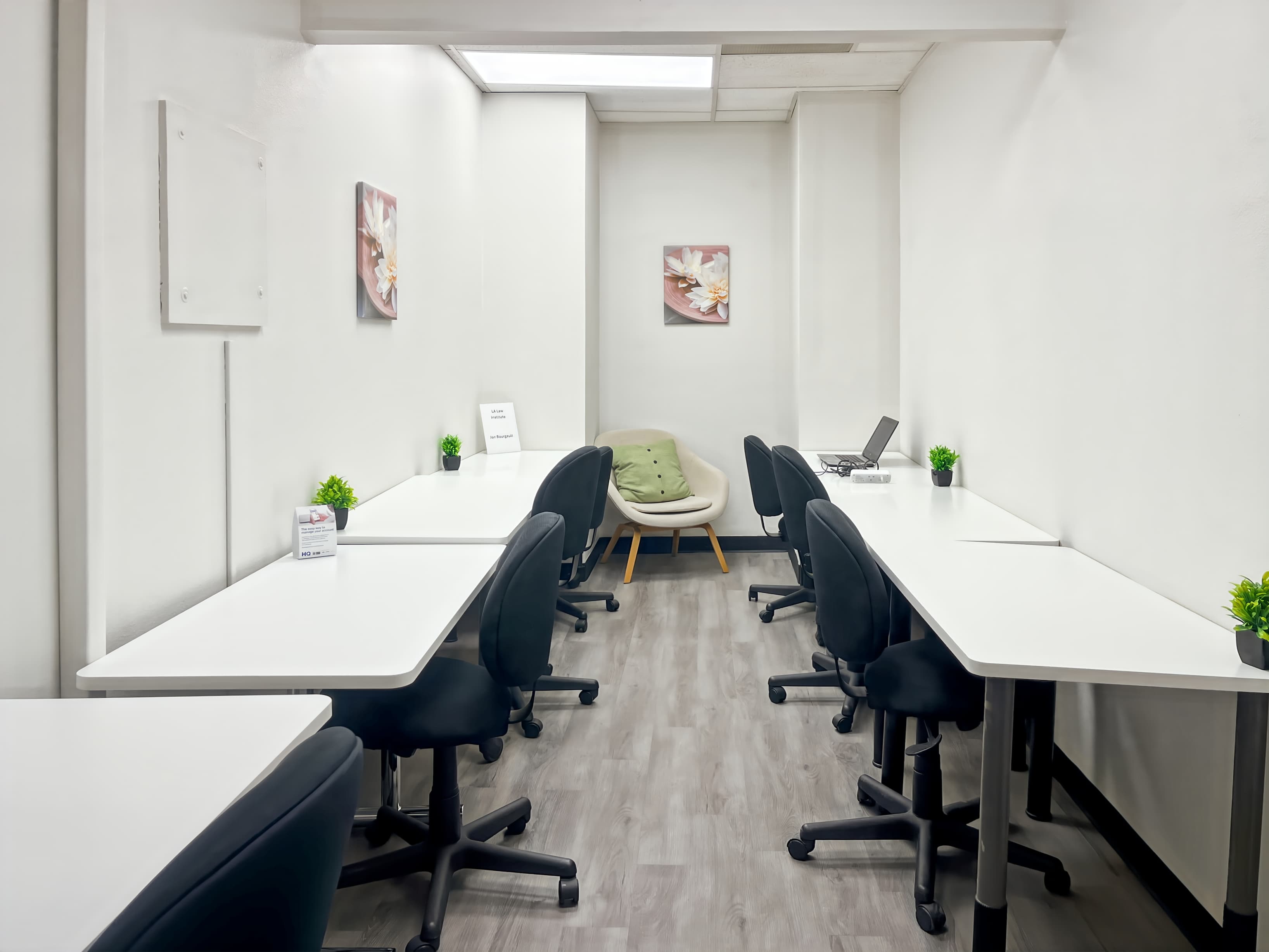 CA, Santa Clarita- Sierra Hwy image 5 CA, Santa Clarita- Sierra Hwy image 5